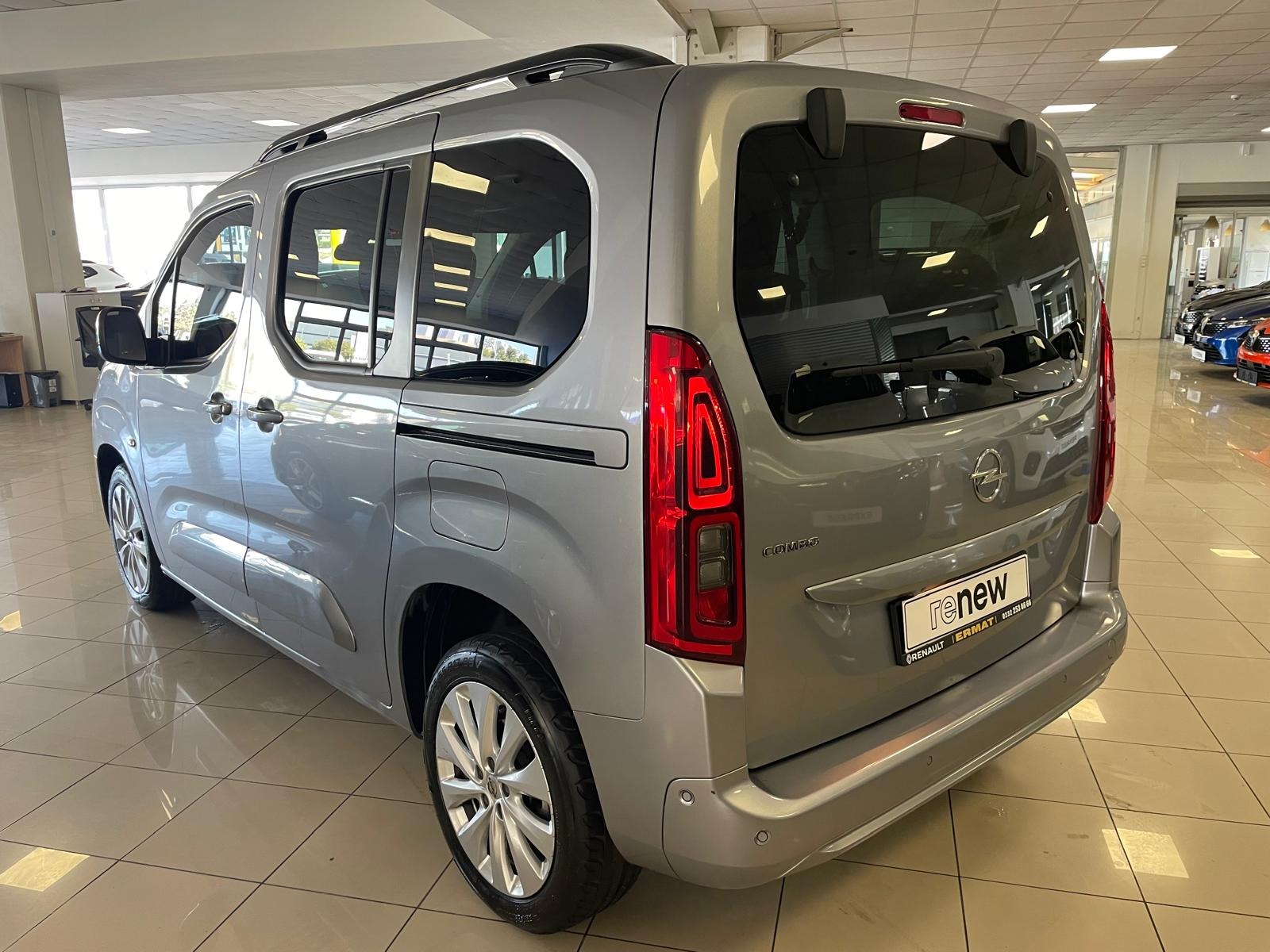 2023 Dizel Otomatik Opel Combo Gri Ermat Motorlu Araçlar ve Tarım Ürünleri Sanayi Ticaret A.Ş.