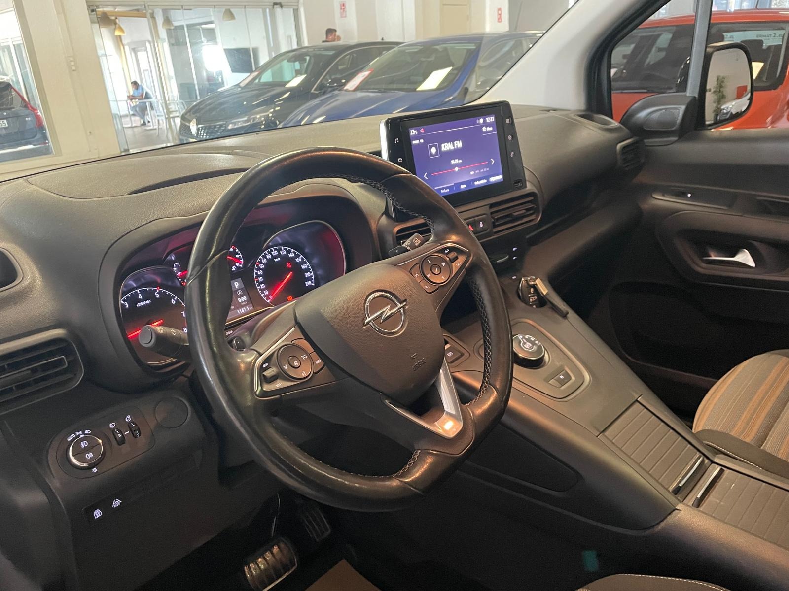 2023 Dizel Otomatik Opel Combo Gri Ermat Motorlu Araçlar ve Tarım Ürünleri Sanayi Ticaret A.Ş.