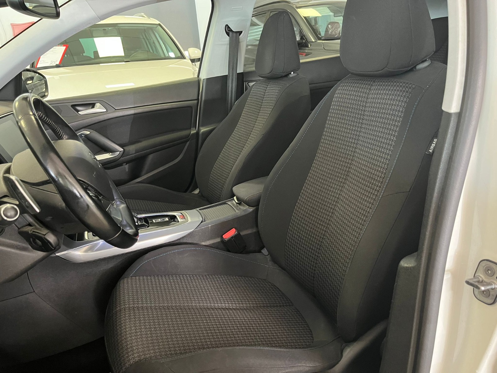2020 Benzin Otomatik Peugeot 308 Beyaz Ermat Motorlu Araçlar ve Tarım Ürünleri Sanayi Ticaret A.Ş.