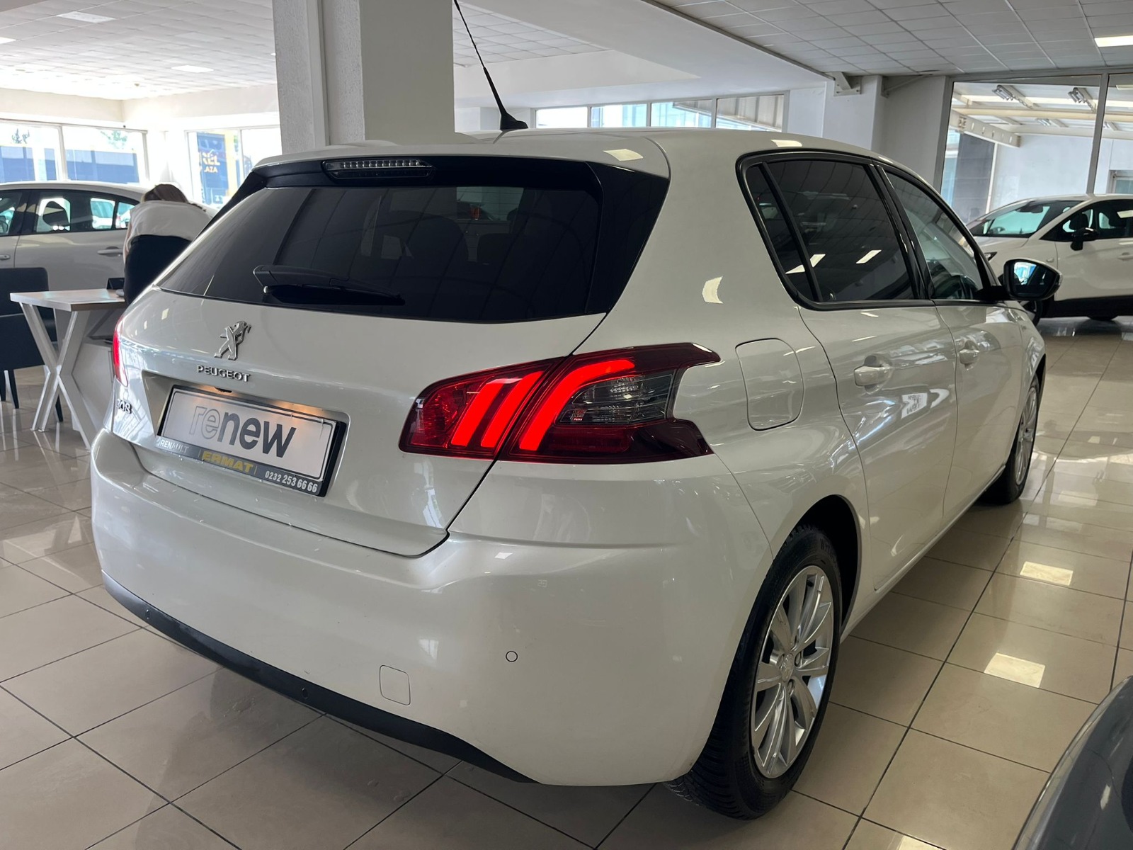 2020 Benzin Otomatik Peugeot 308 Beyaz Ermat Motorlu Araçlar ve Tarım Ürünleri Sanayi Ticaret A.Ş.