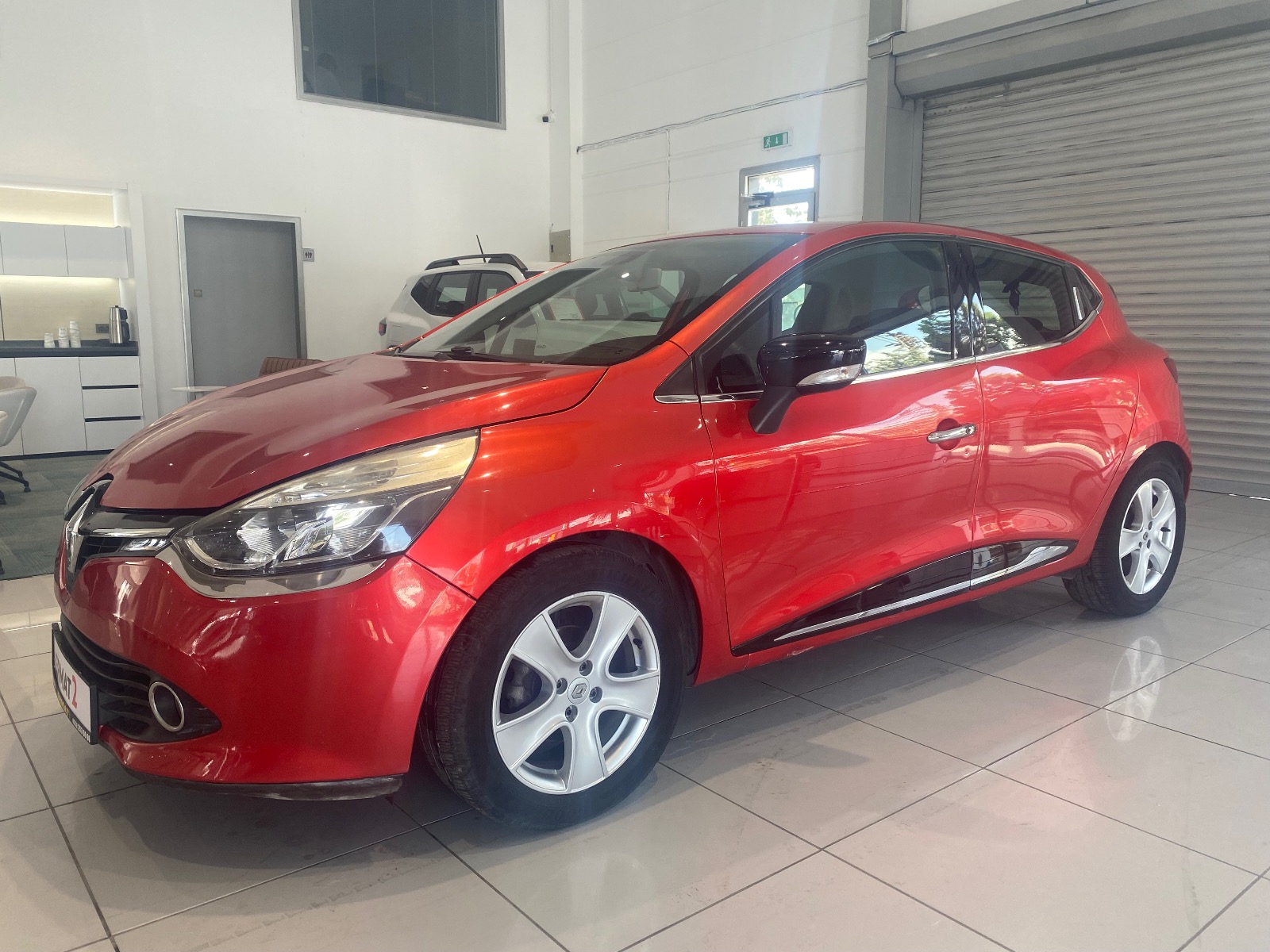 2014 Benzin Manuel Renault Clio Kırmızı Ermat Motorlu Araçlar ve Tarım Ürünleri Sanayi Ticaret A.Ş.