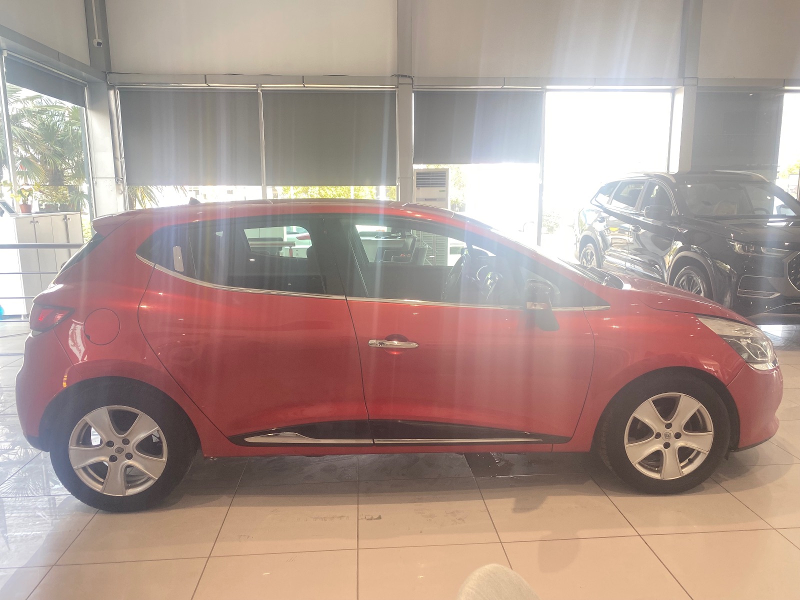 2014 Benzin Manuel Renault Clio Kırmızı Ermat Motorlu Araçlar ve Tarım Ürünleri Sanayi Ticaret A.Ş.