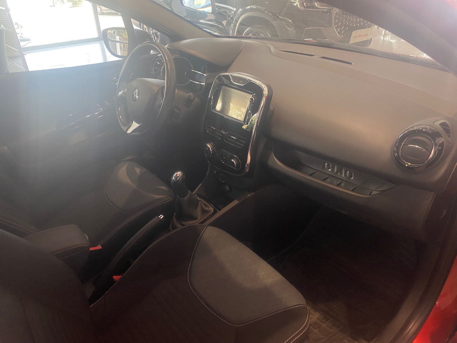 2014 Benzin Manuel Renault Clio Kırmızı Ermat Motorlu Araçlar ve Tarım Ürünleri Sanayi Ticaret A.Ş.