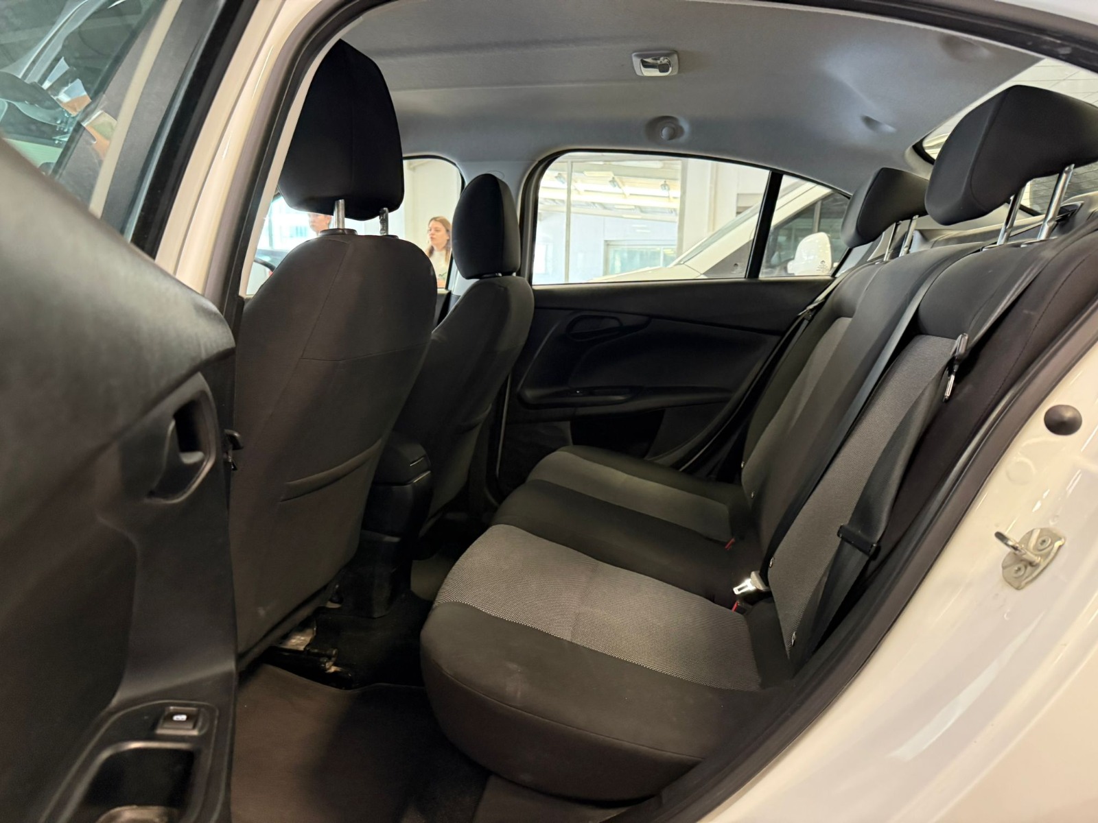 2023 Dizel Manuel Fiat Egea Beyaz Ermat Motorlu Araçlar ve Tarım Ürünleri Sanayi Ticaret A.Ş.
