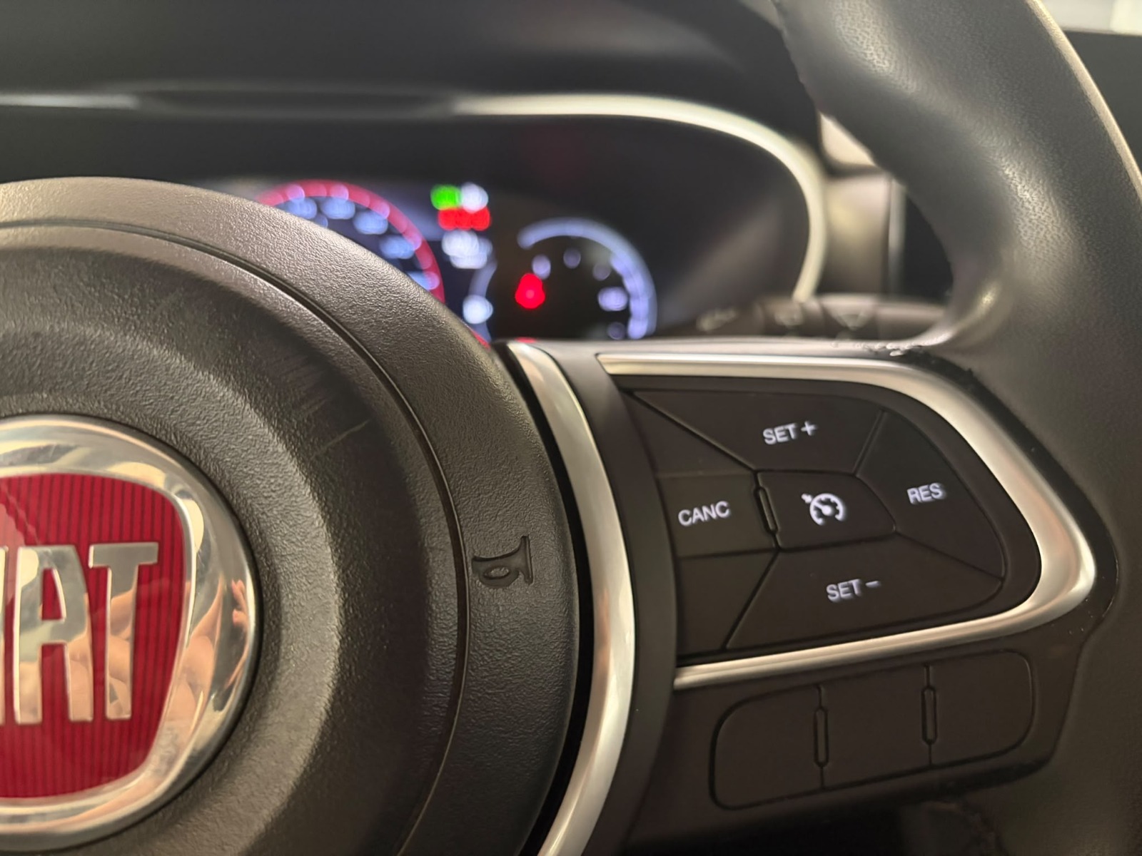2023 Dizel Otomatik Fiat Egea Cross Turuncu Ermat Motorlu Araçlar ve Tarım Ürünleri Sanayi Ticaret A.Ş.