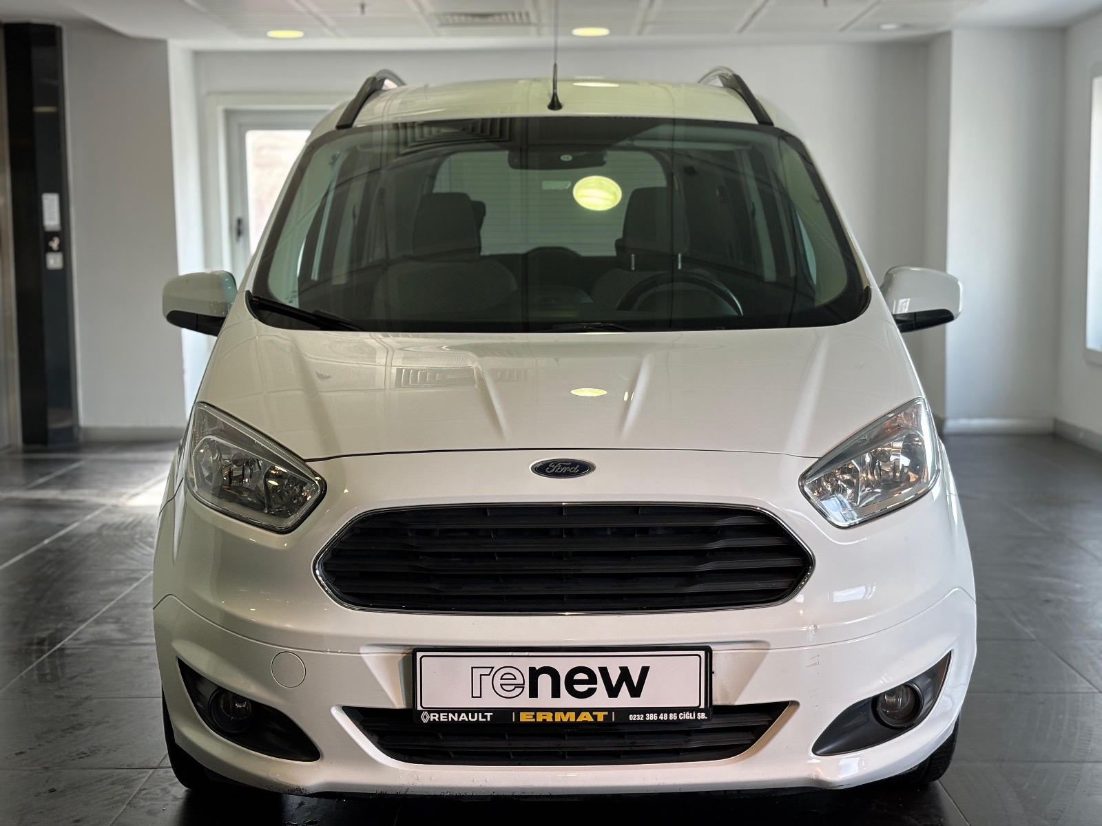 2017 Dizel Manuel Ford Tourneo Courier Beyaz Ermat Motorlu Araçlar ve Tarım Ürünleri Sanayi Ticaret A.Ş.