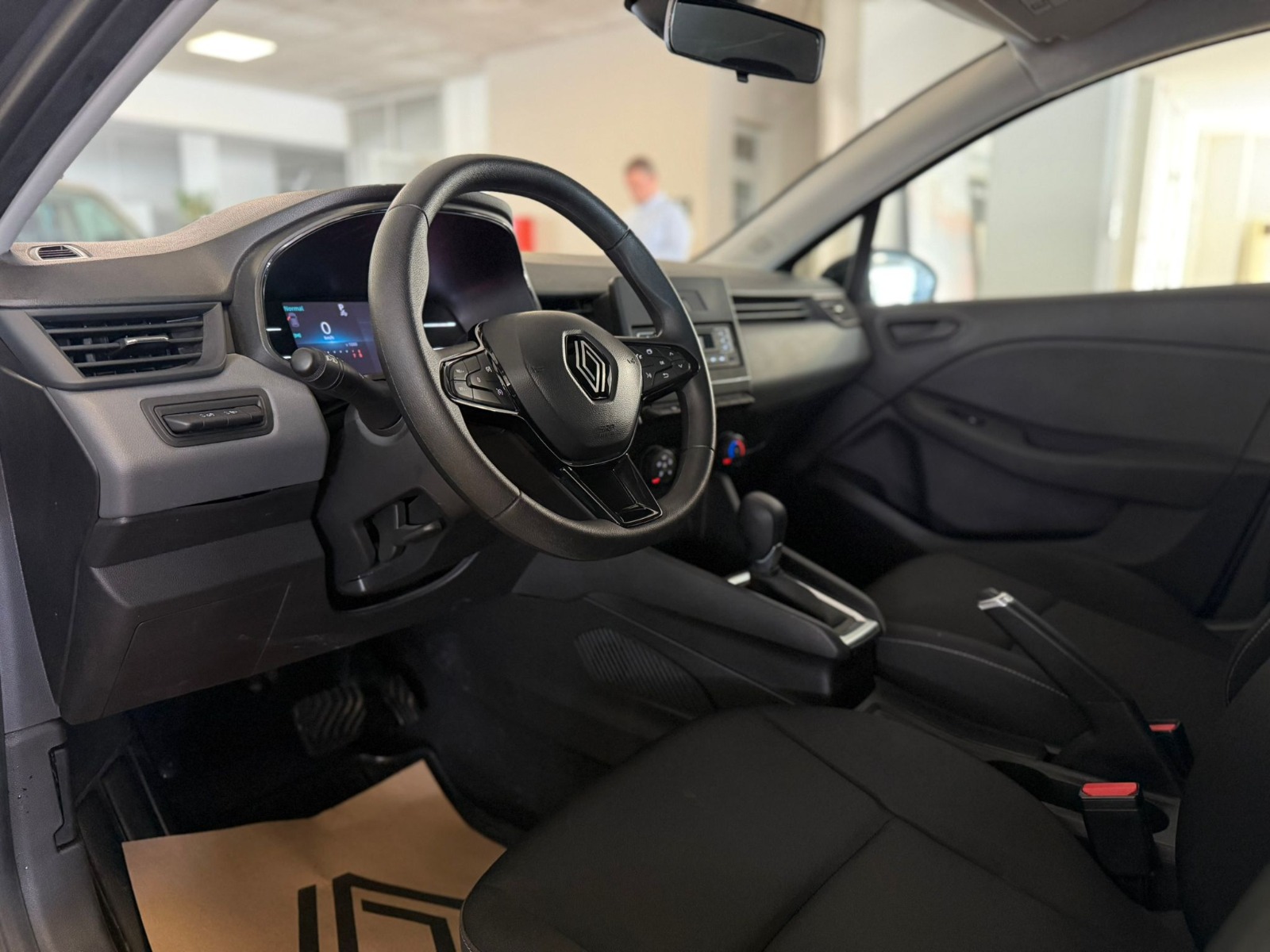 2023 Benzin Otomatik Renault Clio Gri Ermat Motorlu Araçlar ve Tarım Ürünleri Sanayi Ticaret A.Ş.