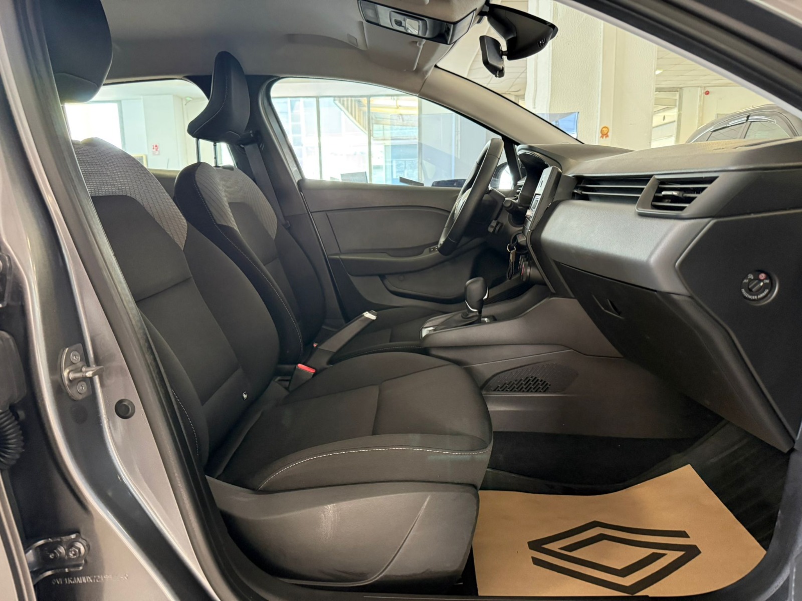 2023 Benzin Otomatik Renault Clio Gri Ermat Motorlu Araçlar ve Tarım Ürünleri Sanayi Ticaret A.Ş.