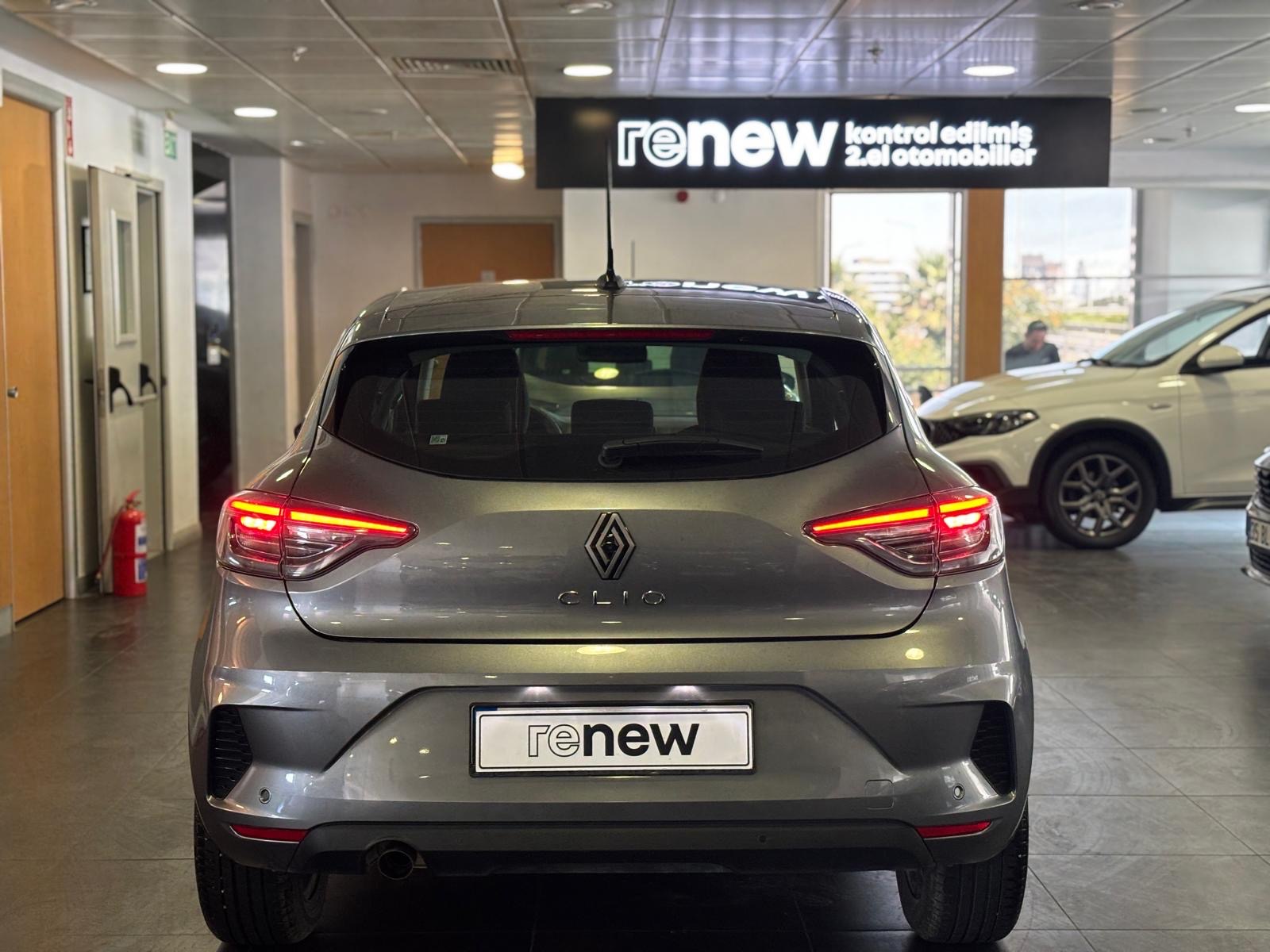 2025 Benzin Otomatik Renault Clio Gri Ermat Motorlu Araçlar ve Tarım Ürünleri Sanayi Ticaret A.Ş.
