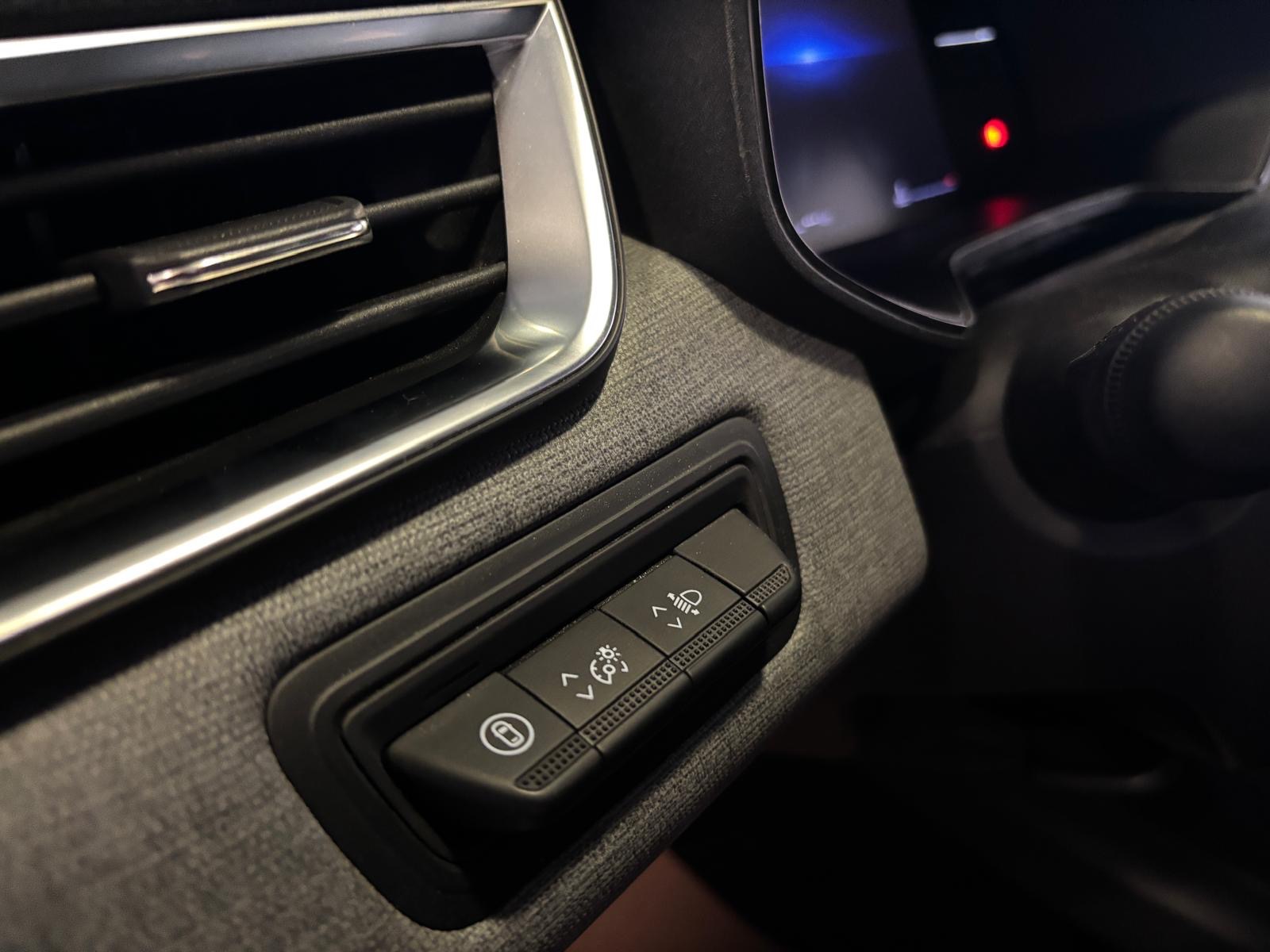 2025 Benzin Otomatik Renault Clio Gri Ermat Motorlu Araçlar ve Tarım Ürünleri Sanayi Ticaret A.Ş.