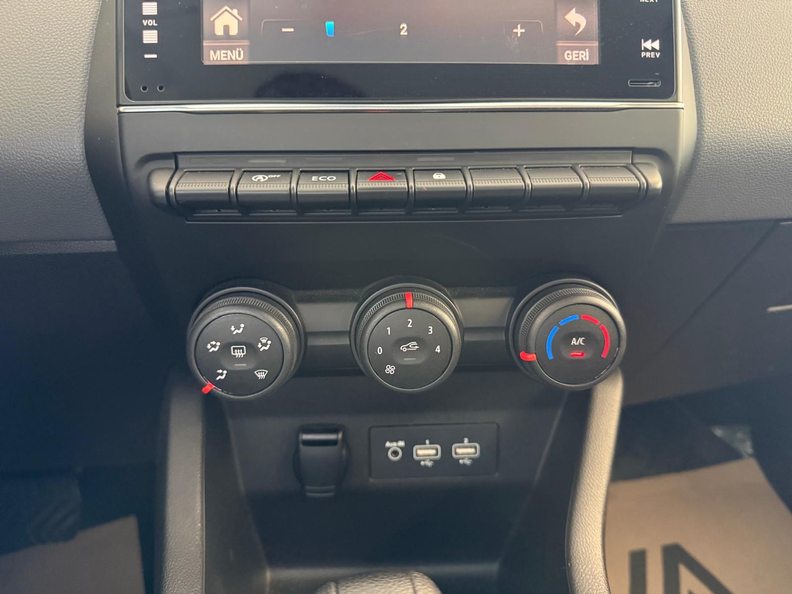 2023 Benzin Otomatik Renault Clio Beyaz Ermat Motorlu Araçlar ve Tarım Ürünleri Sanayi Ticaret A.Ş.