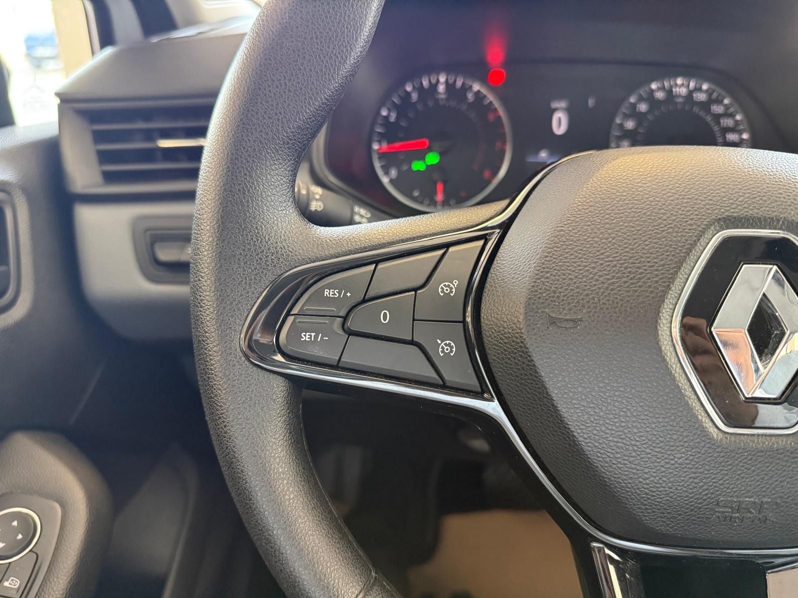 2023 Benzin Otomatik Renault Clio Beyaz Ermat Motorlu Araçlar ve Tarım Ürünleri Sanayi Ticaret A.Ş.