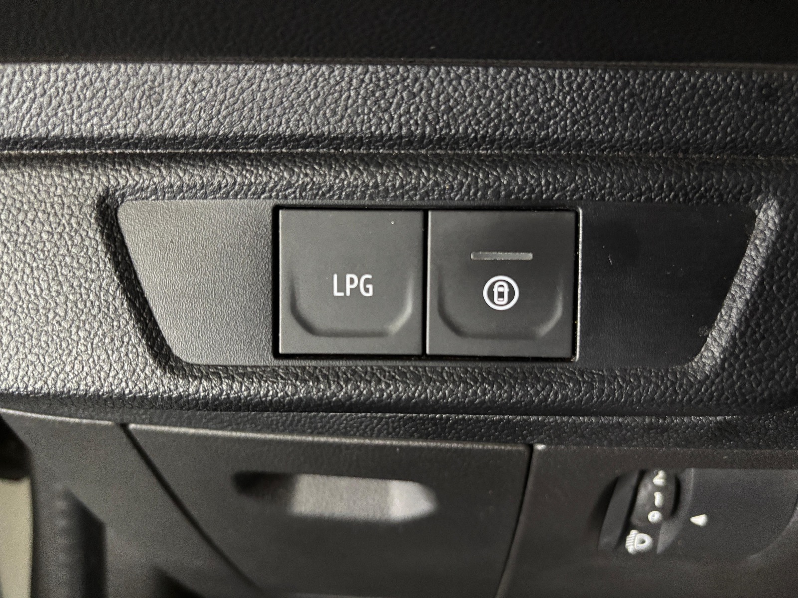 2024 Benzin + LPG Manuel Dacia Jogger Beyaz Ermat Motorlu Araçlar ve Tarım Ürünleri Sanayi Ticaret A.Ş.