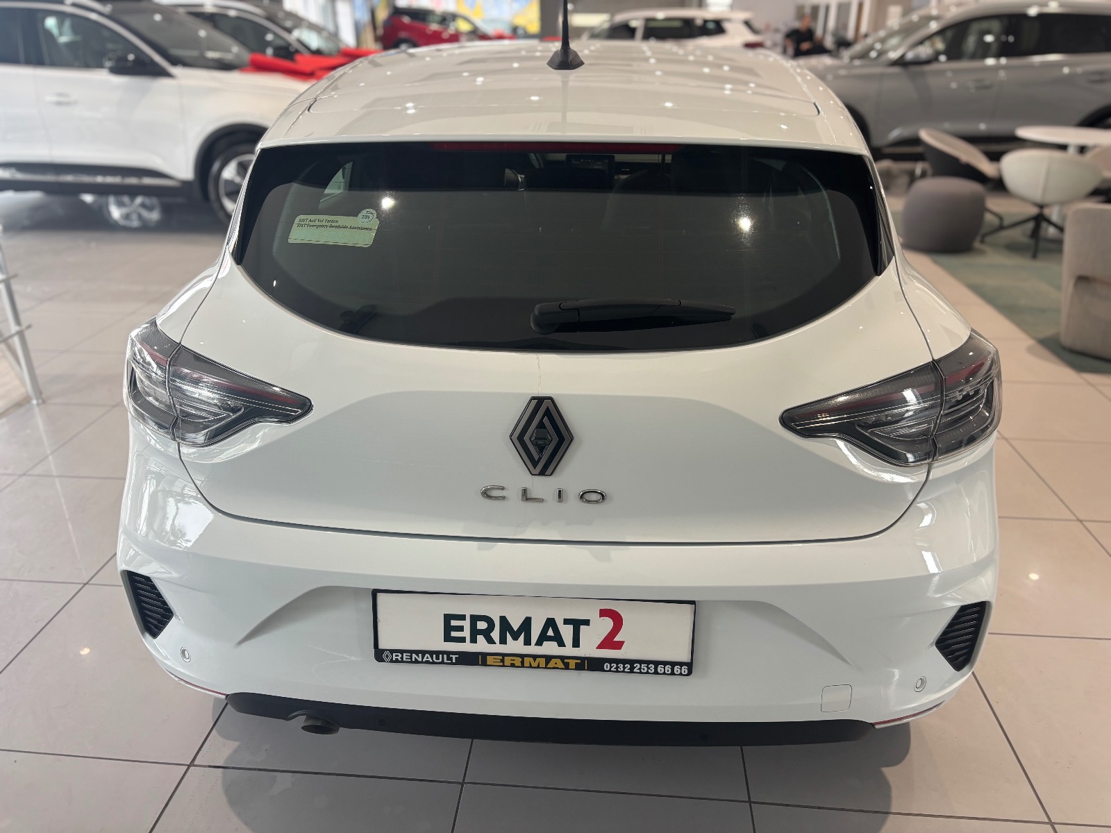 2023 Benzin Otomatik Renault Clio Beyaz Ermat Motorlu Araçlar ve Tarım Ürünleri Sanayi Ticaret A.Ş.