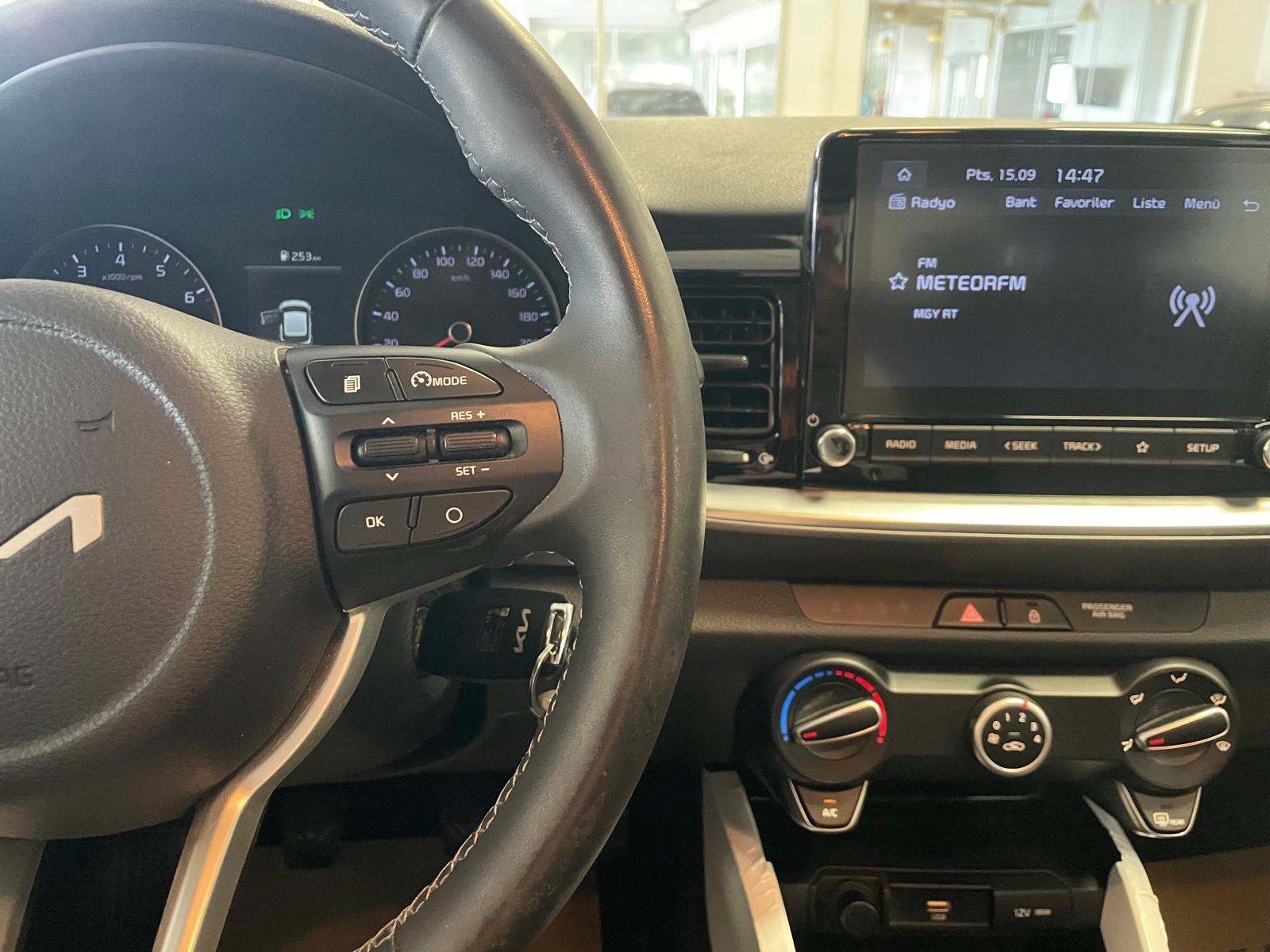 2021 Benzin Manuel Kia Stonic Gri Ermat Motorlu Araçlar ve Tarım Ürünleri Sanayi Ticaret A.Ş.