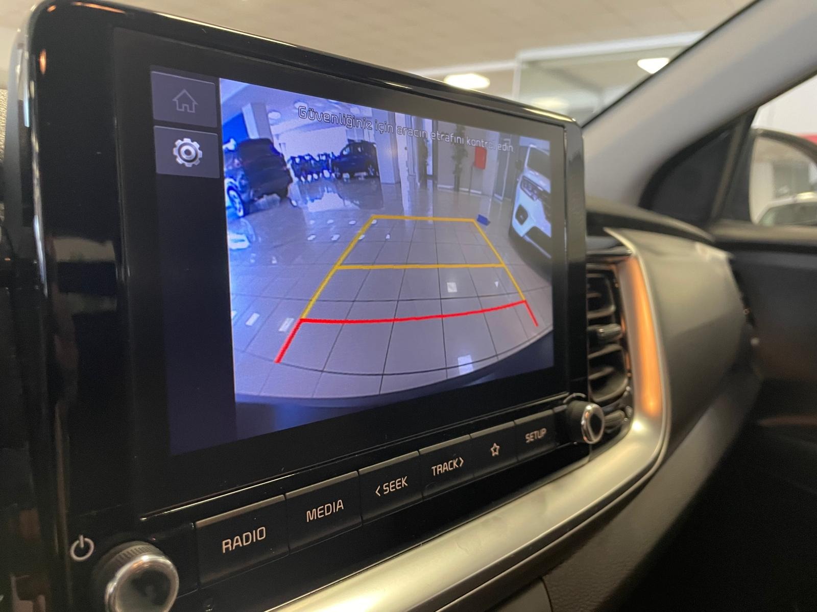 2021 Benzin Manuel Kia Stonic Gri Ermat Motorlu Araçlar ve Tarım Ürünleri Sanayi Ticaret A.Ş.