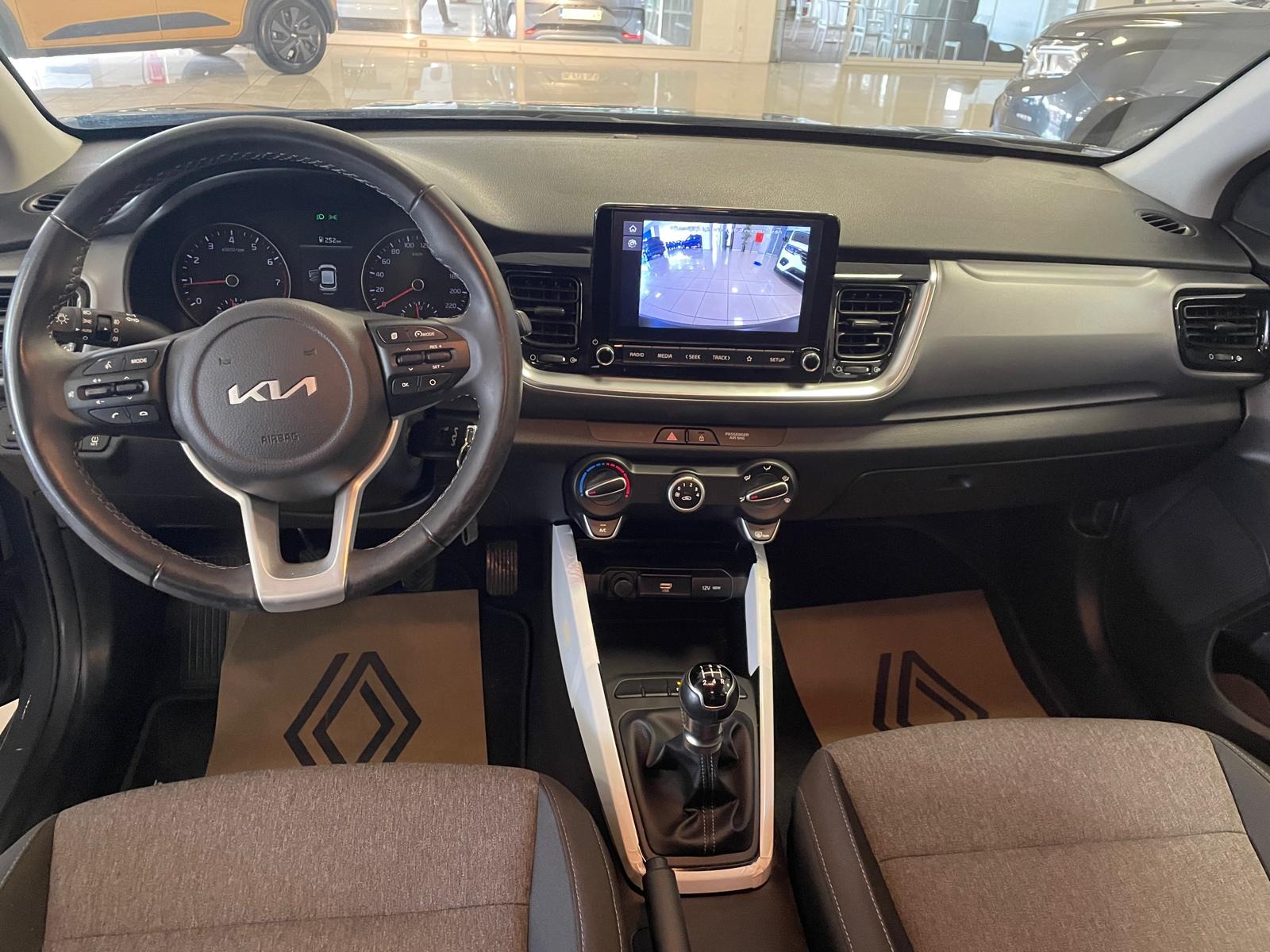 2021 Benzin Manuel Kia Stonic Gri Ermat Motorlu Araçlar ve Tarım Ürünleri Sanayi Ticaret A.Ş.