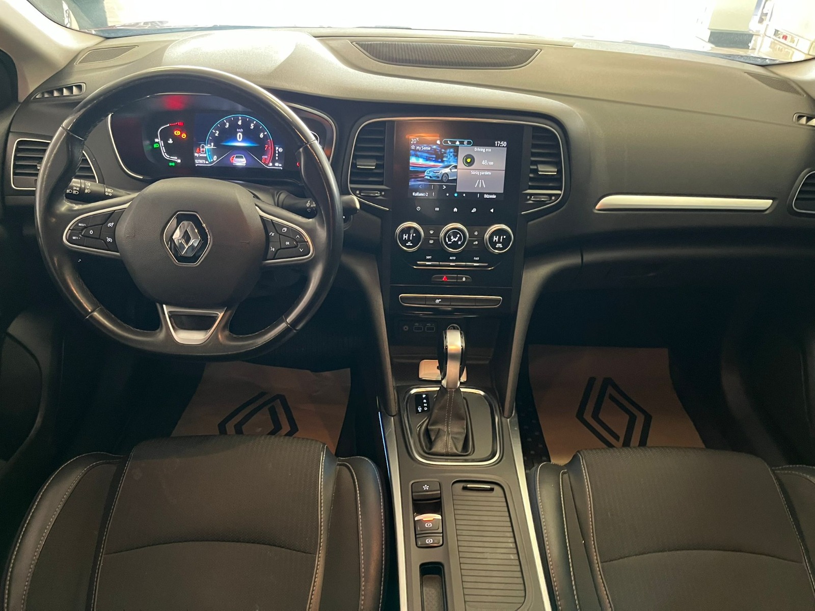 2023 Benzin Otomatik Renault Megane Kırmızı Ermat Motorlu Araçlar ve Tarım Ürünleri Sanayi Ticaret A.Ş.