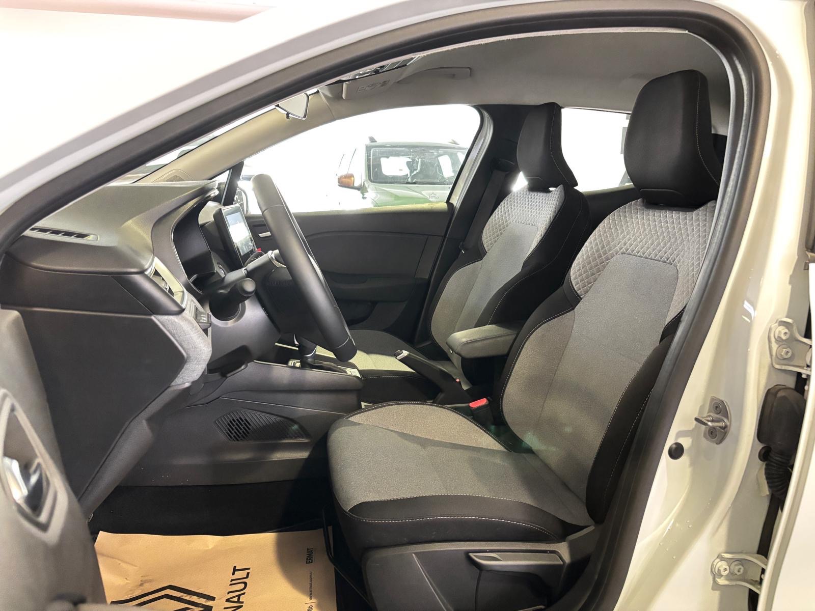 2025 Benzin Otomatik Renault Clio Beyaz Ermat Motorlu Araçlar ve Tarım Ürünleri Sanayi Ticaret A.Ş.