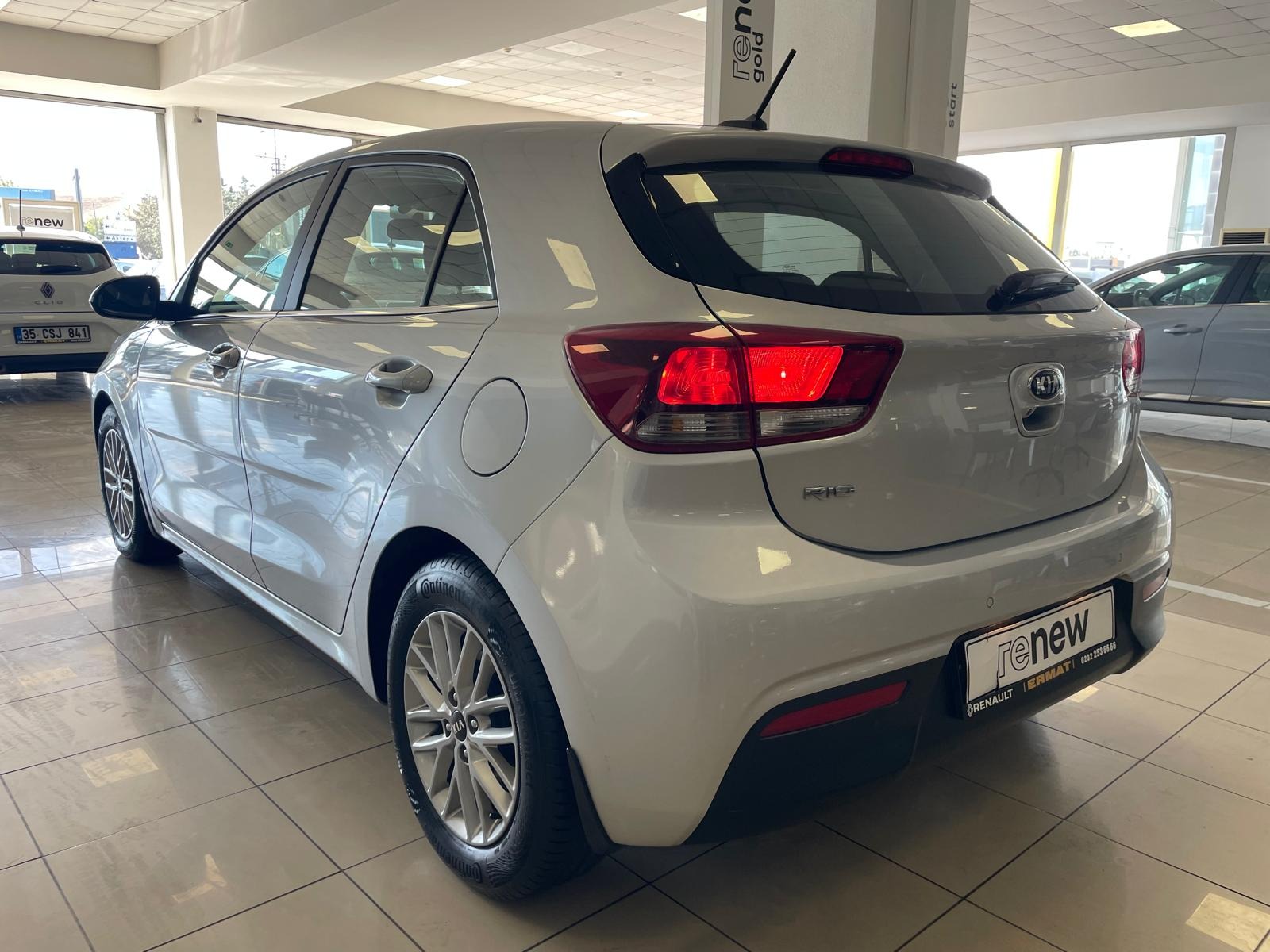2020 Benzin Otomatik Kia Rio Gri Ermat Motorlu Araçlar ve Tarım Ürünleri Sanayi Ticaret A.Ş.