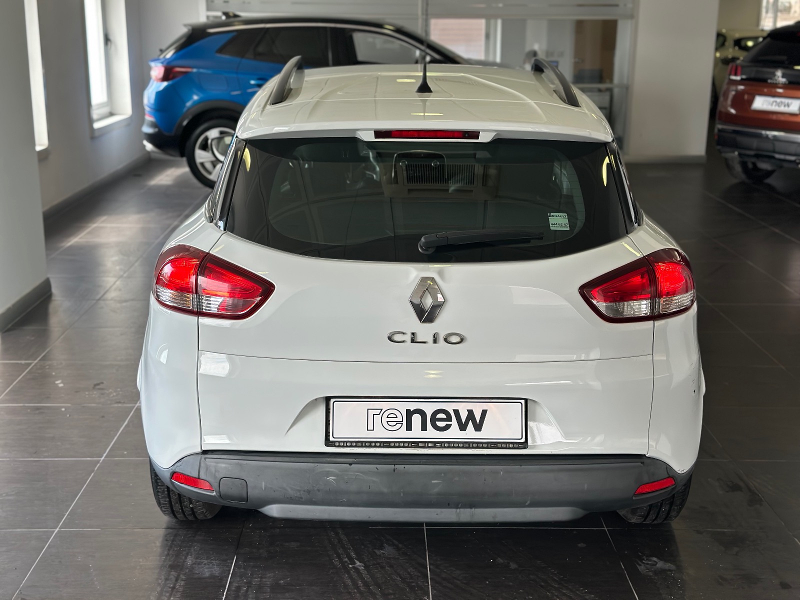 2020 Benzin Manuel Renault Clio Beyaz Ermat Motorlu Araçlar ve Tarım Ürünleri Sanayi Ticaret A.Ş.