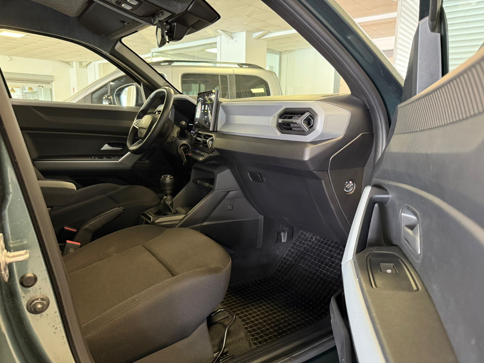 2024 MHEV Manuel Renault Duster Yeşil Ermat Motorlu Araçlar ve Tarım Ürünleri Sanayi Ticaret A.Ş.