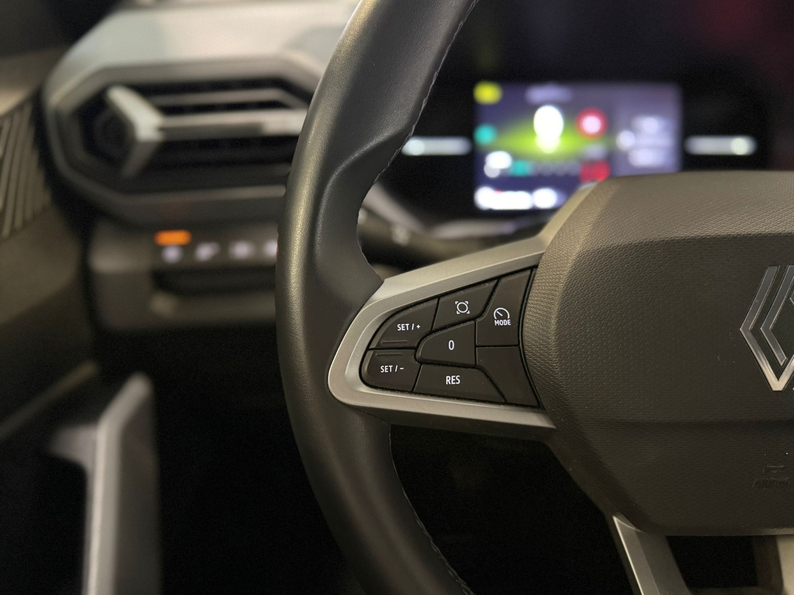 2024 MHEV Manuel Renault Duster Yeşil Ermat Motorlu Araçlar ve Tarım Ürünleri Sanayi Ticaret A.Ş.