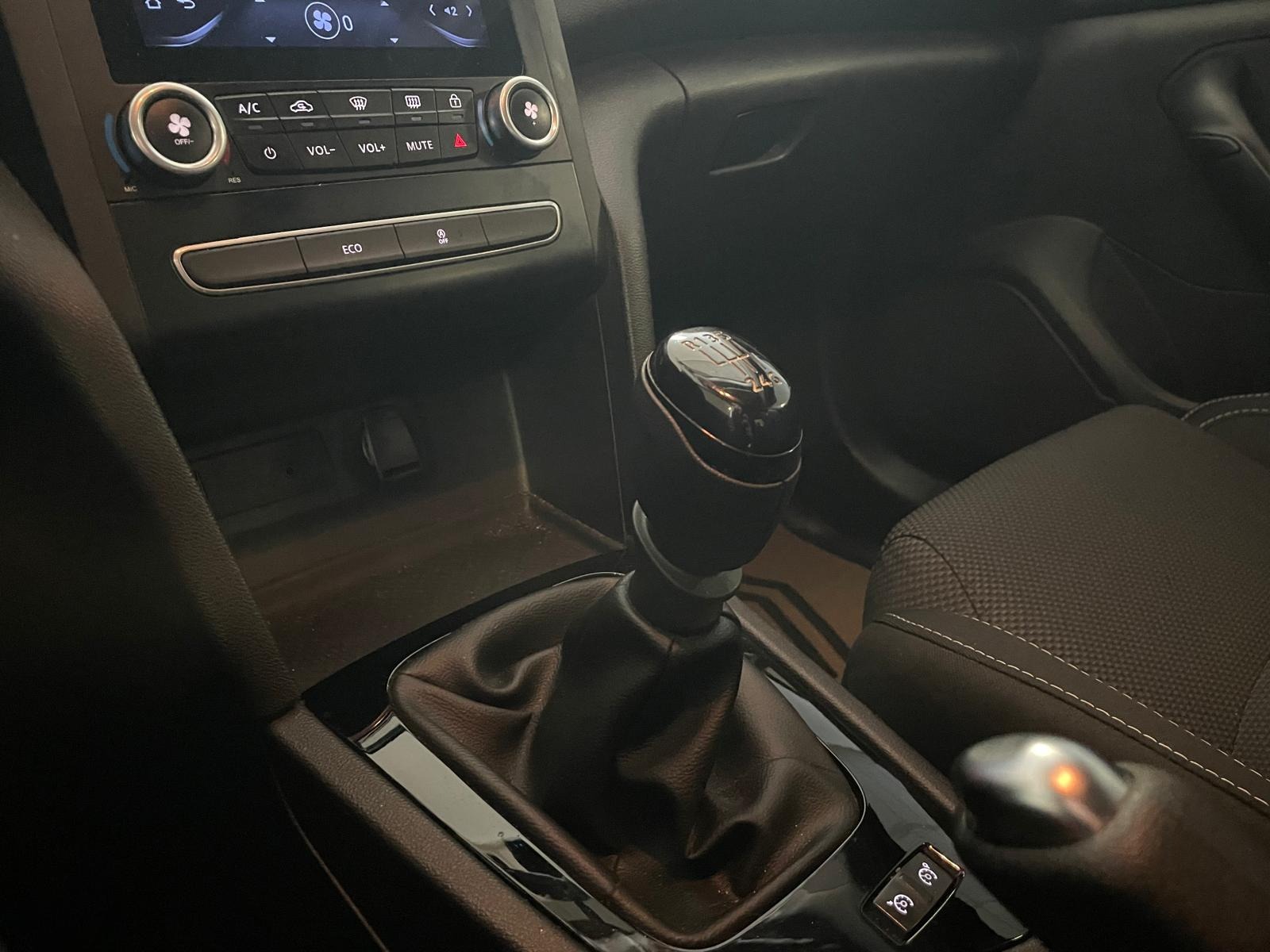 2020 Benzin Manuel Renault Megane Beyaz Ermat Motorlu Araçlar ve Tarım Ürünleri Sanayi Ticaret A.Ş.