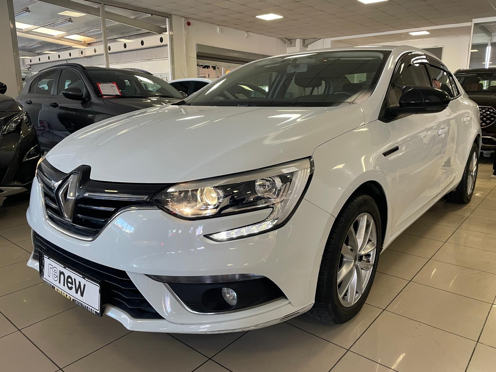 2020 Benzin Manuel Renault Megane Beyaz Ermat Motorlu Araçlar ve Tarım Ürünleri Sanayi Ticaret A.Ş.