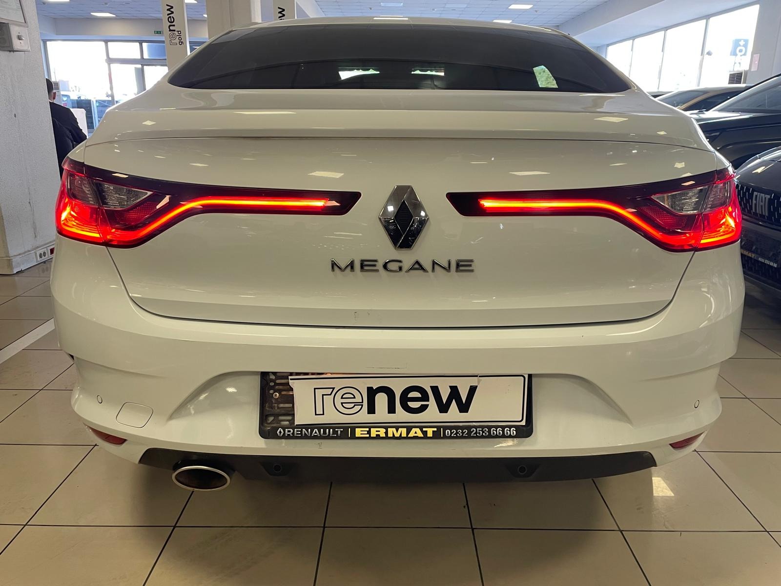 2020 Benzin Manuel Renault Megane Beyaz Ermat Motorlu Araçlar ve Tarım Ürünleri Sanayi Ticaret A.Ş.