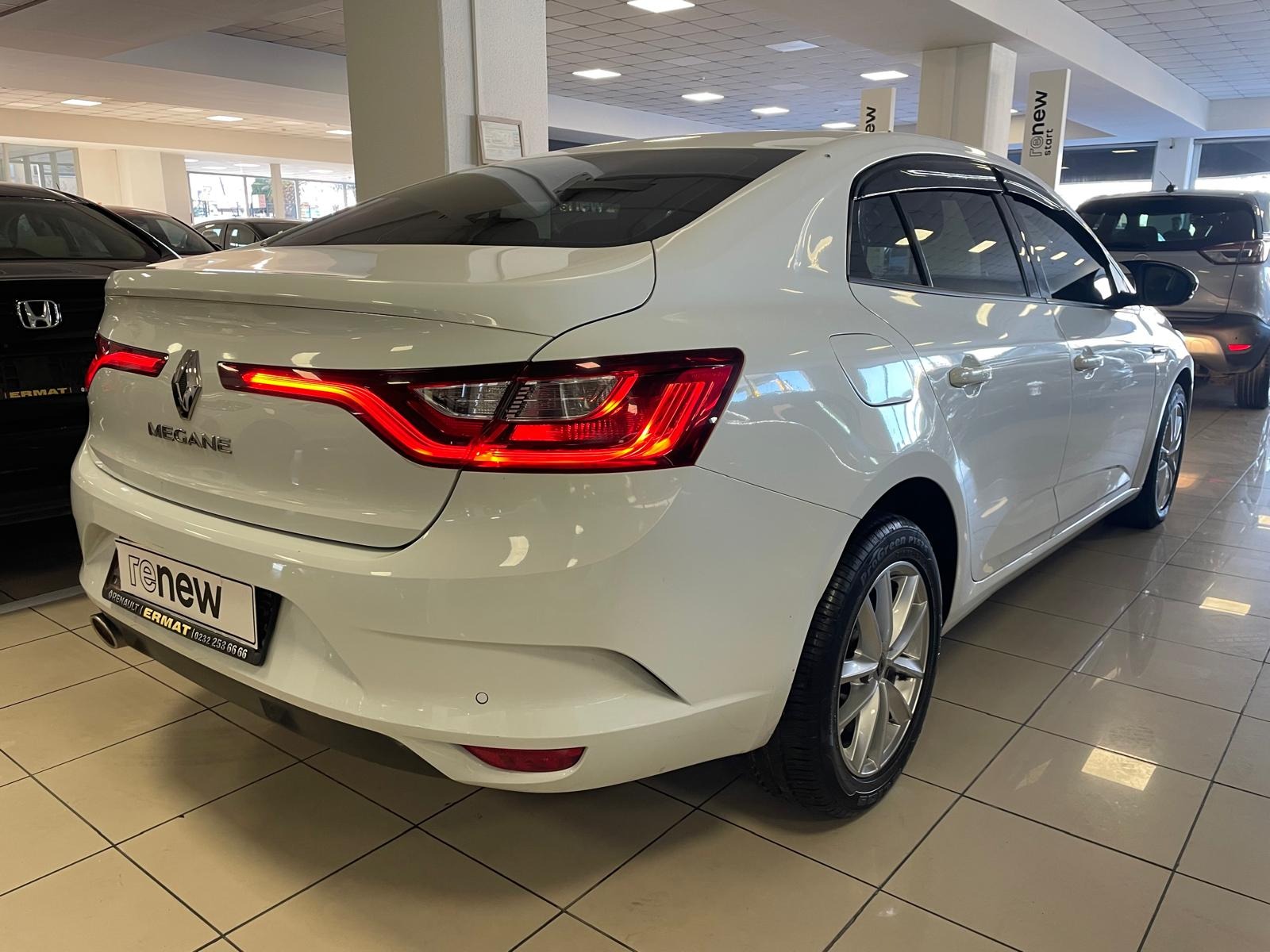 2020 Benzin Manuel Renault Megane Beyaz Ermat Motorlu Araçlar ve Tarım Ürünleri Sanayi Ticaret A.Ş.