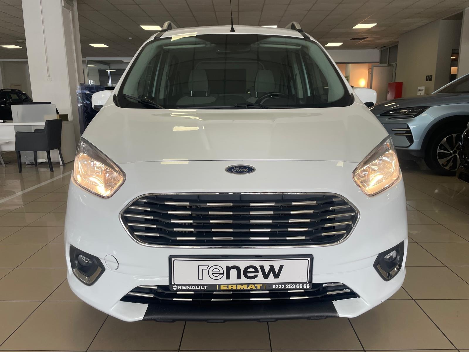 2023 Benzin Manuel Ford Tourneo Courier Beyaz Ermat Motorlu Araçlar ve Tarım Ürünleri Sanayi Ticaret A.Ş.