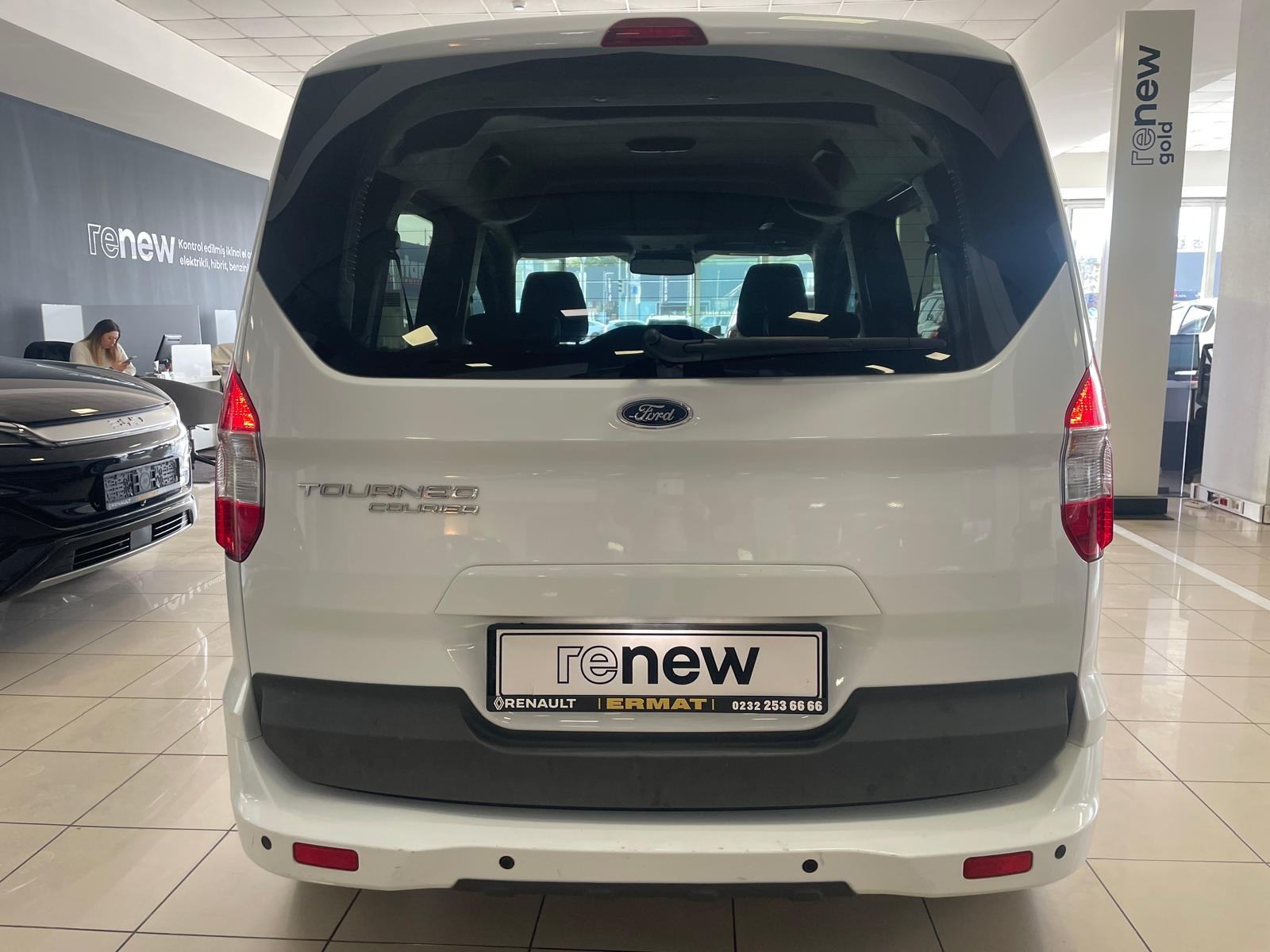 2023 Benzin Manuel Ford Tourneo Courier Beyaz Ermat Motorlu Araçlar ve Tarım Ürünleri Sanayi Ticaret A.Ş.