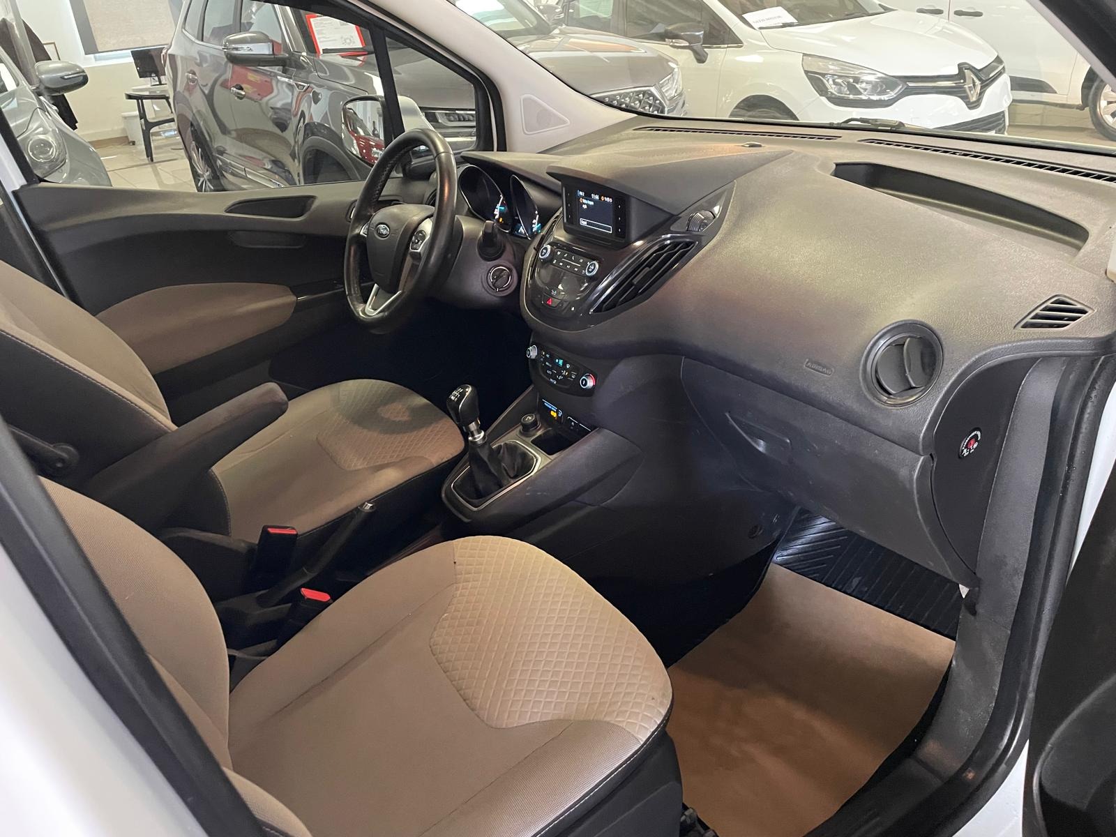 2023 Benzin Manuel Ford Tourneo Courier Beyaz Ermat Motorlu Araçlar ve Tarım Ürünleri Sanayi Ticaret A.Ş.