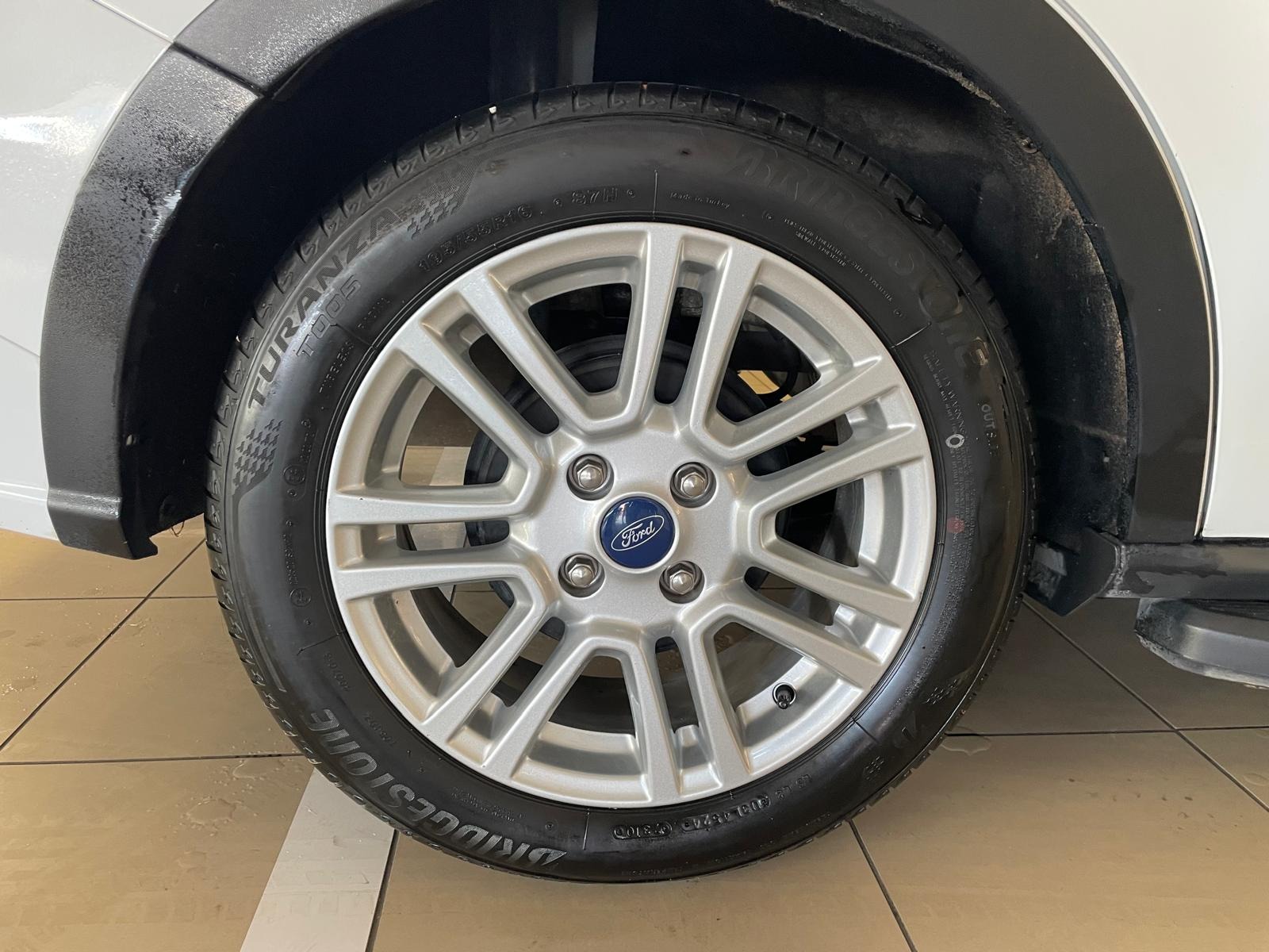 2023 Benzin Manuel Ford Tourneo Courier Beyaz Ermat Motorlu Araçlar ve Tarım Ürünleri Sanayi Ticaret A.Ş.