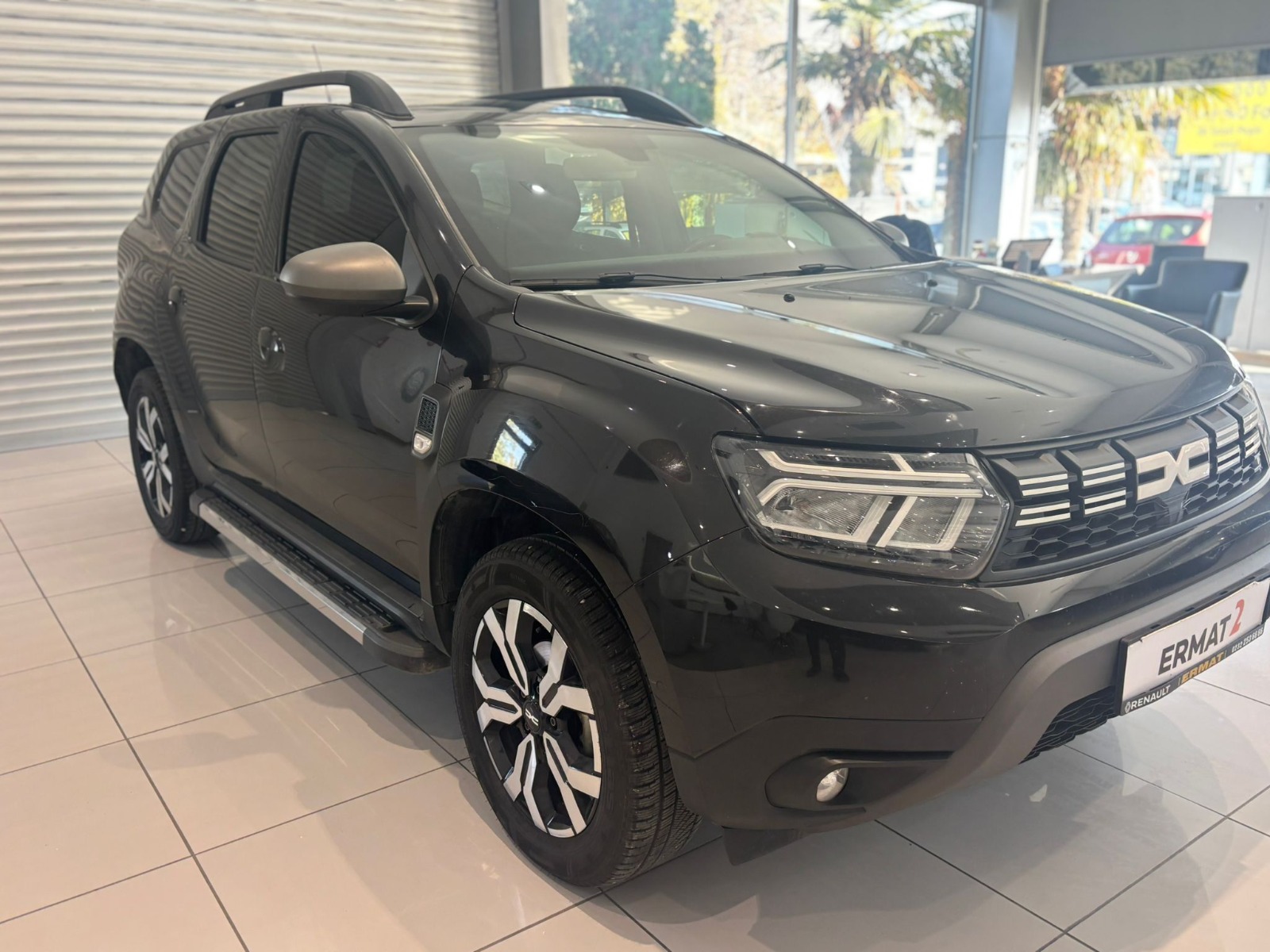 2023 Benzin Otomatik Dacia Duster Siyah Ermat Motorlu Araçlar ve Tarım Ürünleri Sanayi Ticaret A.Ş.