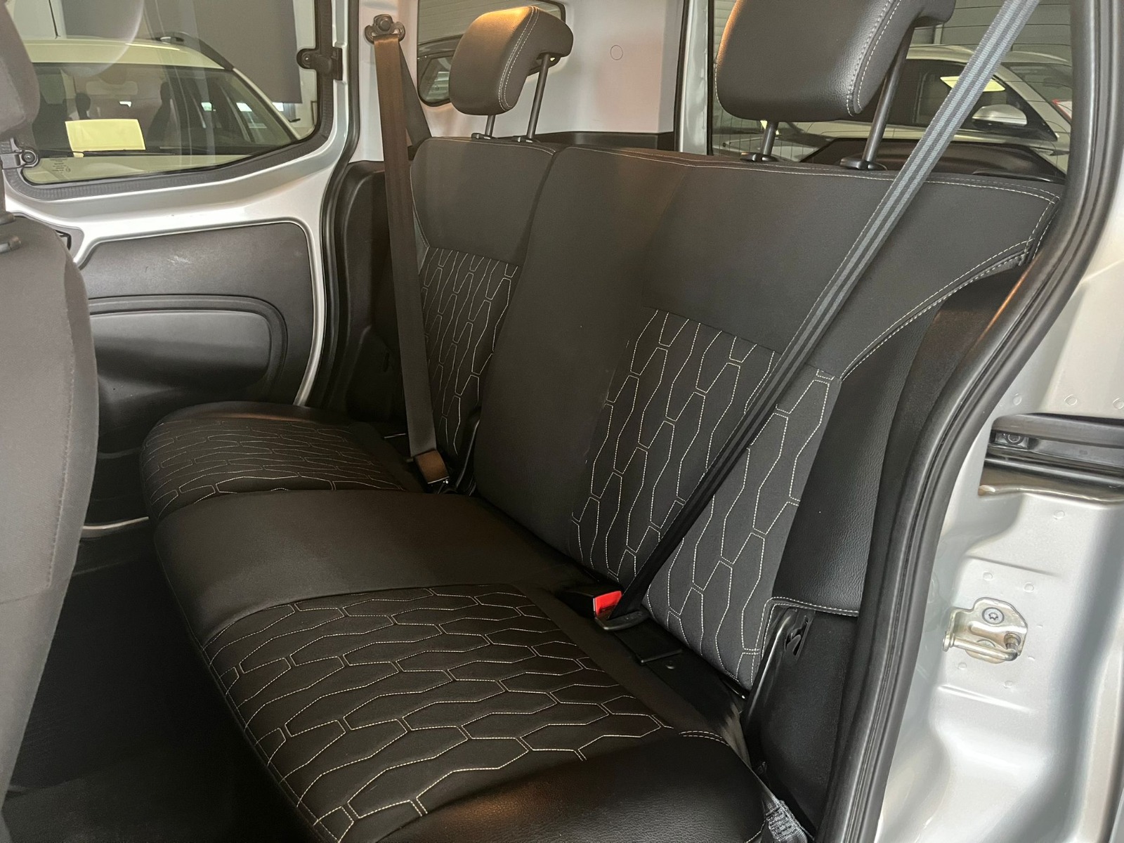 2023 Benzin + LPG Manuel Fiat Fiorino Gri Ermat Motorlu Araçlar ve Tarım Ürünleri Sanayi Ticaret A.Ş.