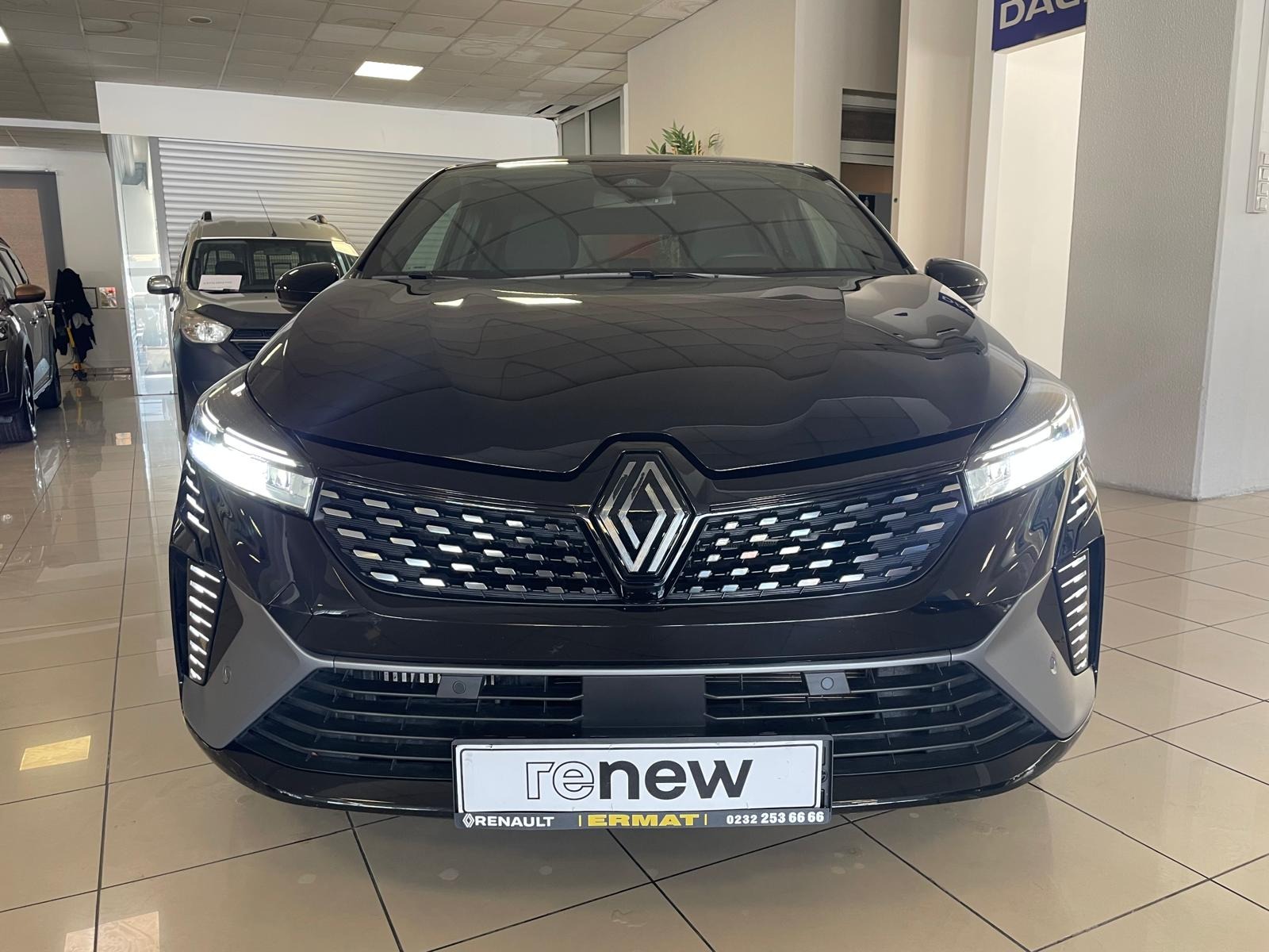 2024 Benzin Otomatik Renault Clio Siyah Ermat Motorlu Araçlar ve Tarım Ürünleri Sanayi Ticaret A.Ş.