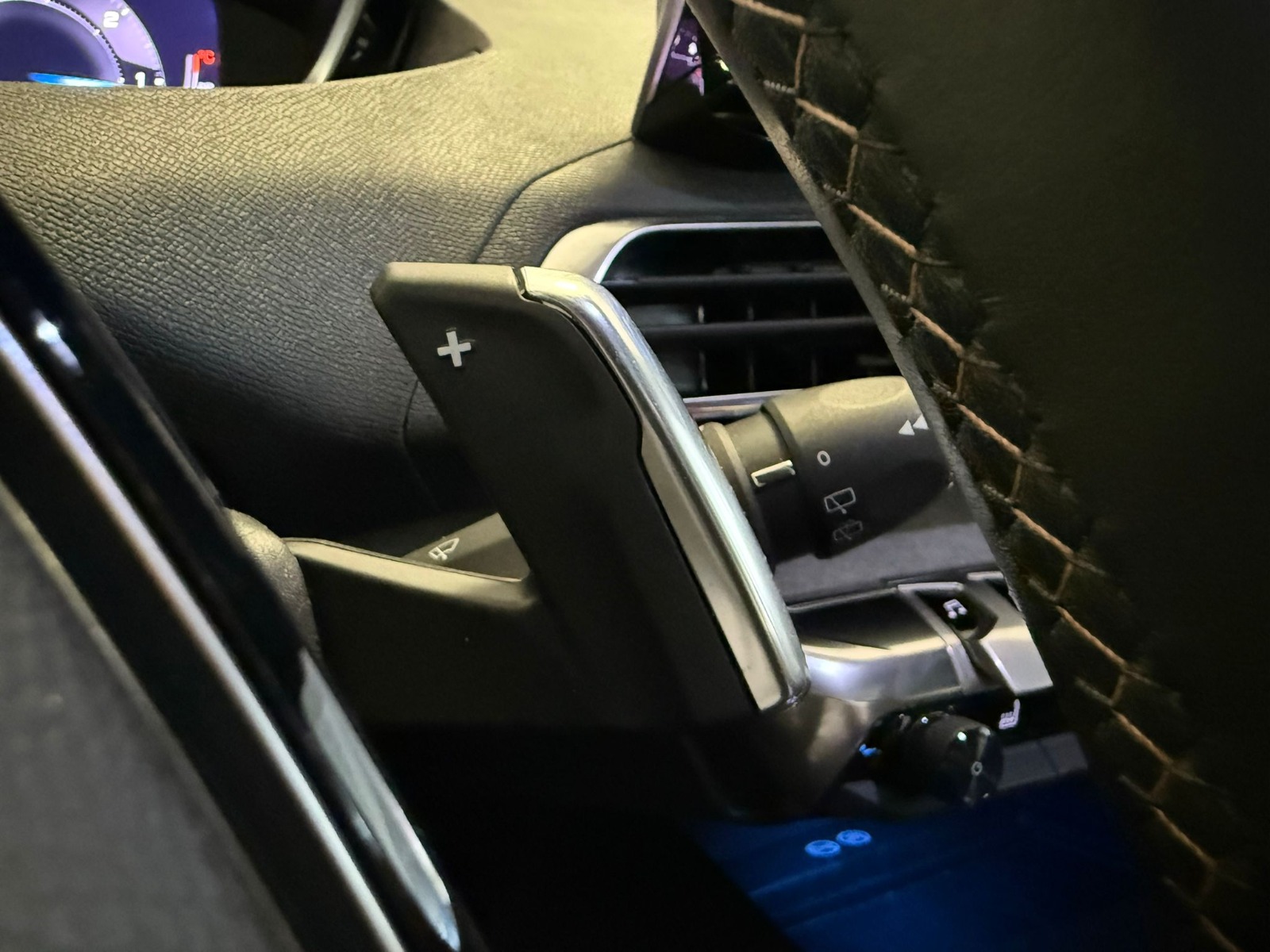 2023 Dizel Otomatik Peugeot 3008 Kırmızı Ermat Motorlu Araçlar ve Tarım Ürünleri Sanayi Ticaret A.Ş.