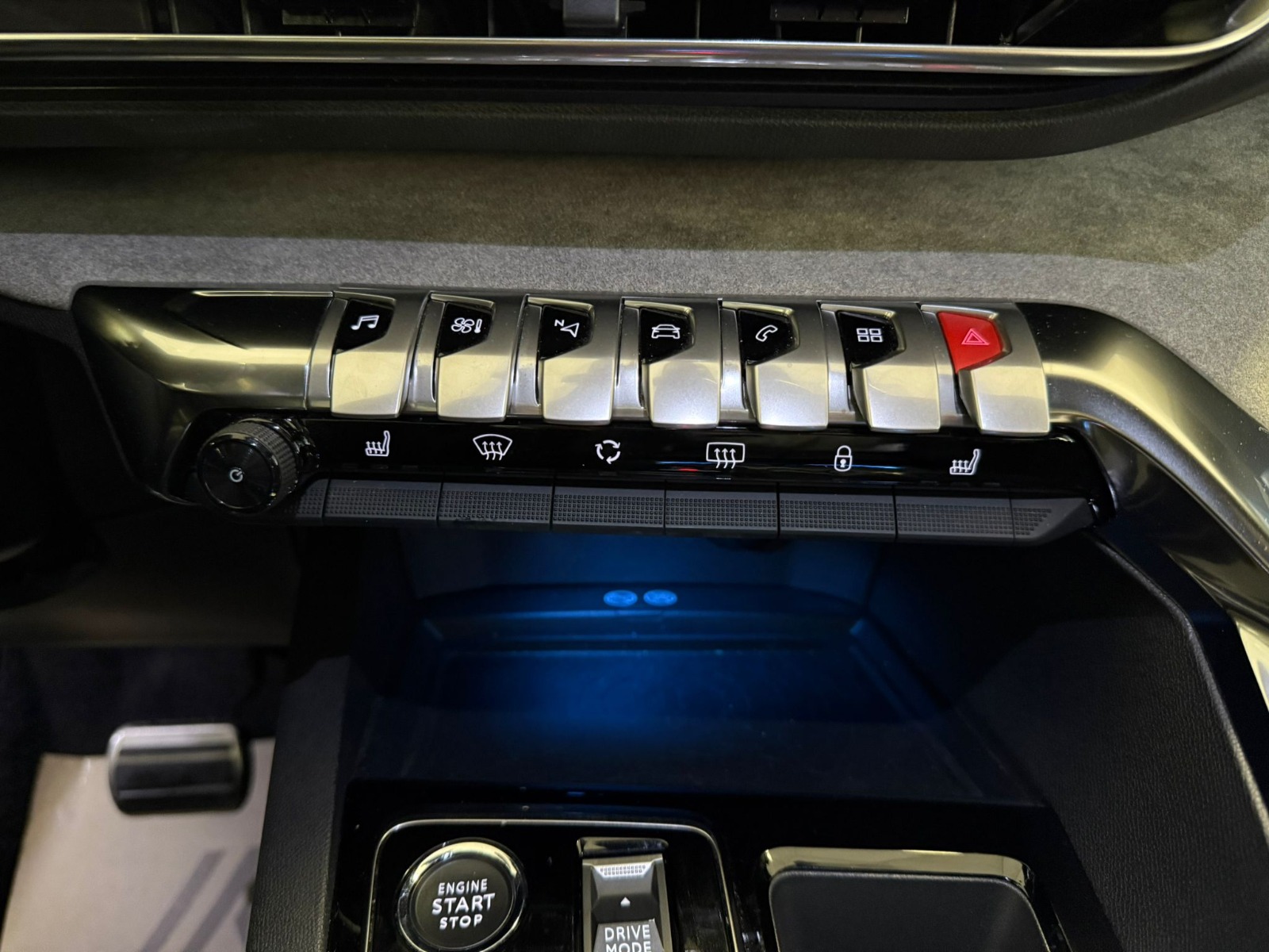 2023 Dizel Otomatik Peugeot 3008 Kırmızı Ermat Motorlu Araçlar ve Tarım Ürünleri Sanayi Ticaret A.Ş.
