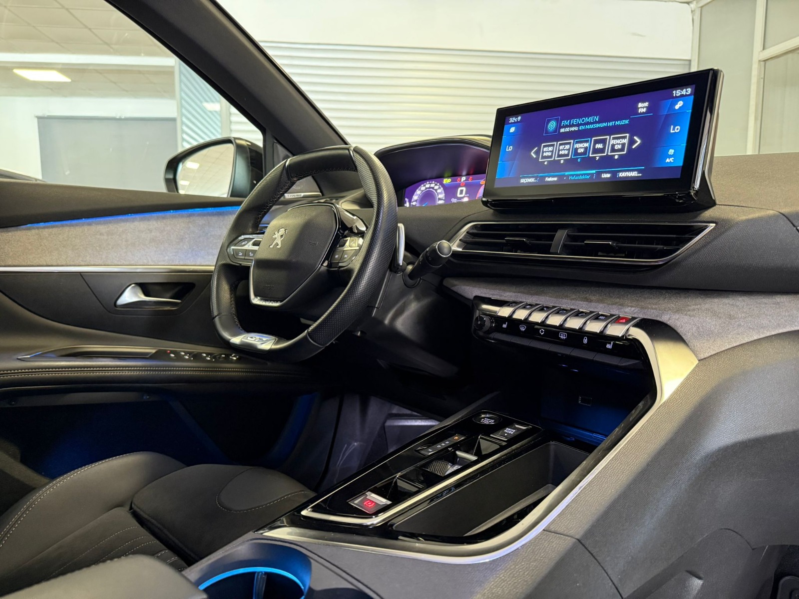 2023 Dizel Otomatik Peugeot 3008 Kırmızı Ermat Motorlu Araçlar ve Tarım Ürünleri Sanayi Ticaret A.Ş.