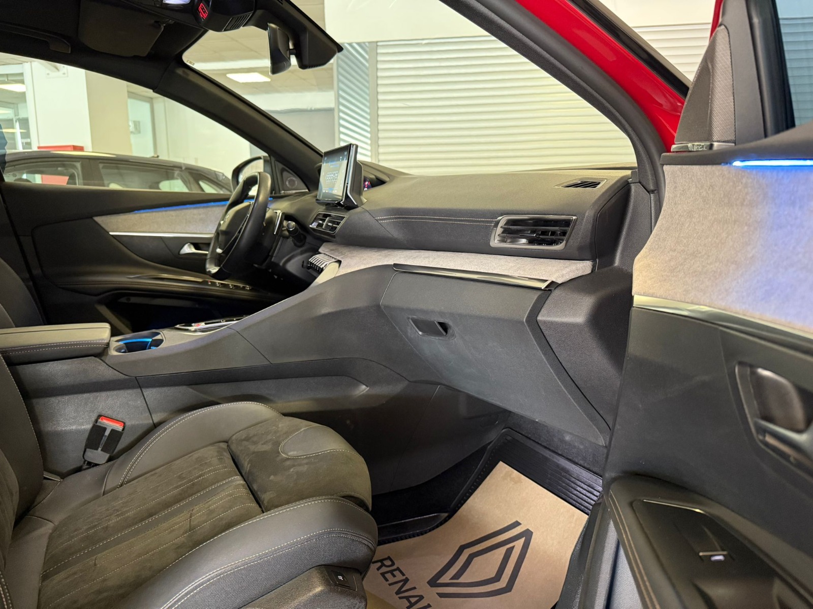 2023 Dizel Otomatik Peugeot 3008 Kırmızı Ermat Motorlu Araçlar ve Tarım Ürünleri Sanayi Ticaret A.Ş.