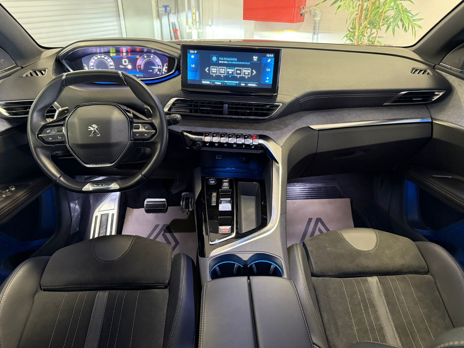 2023 Dizel Otomatik Peugeot 3008 Kırmızı Ermat Motorlu Araçlar ve Tarım Ürünleri Sanayi Ticaret A.Ş.