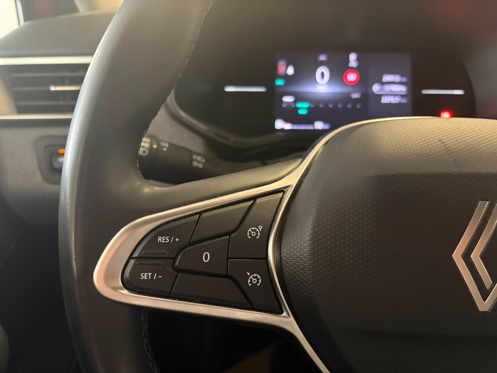 2024 Benzin Otomatik Renault Clio Turuncu Ermat Motorlu Araçlar ve Tarım Ürünleri Sanayi Ticaret A.Ş.