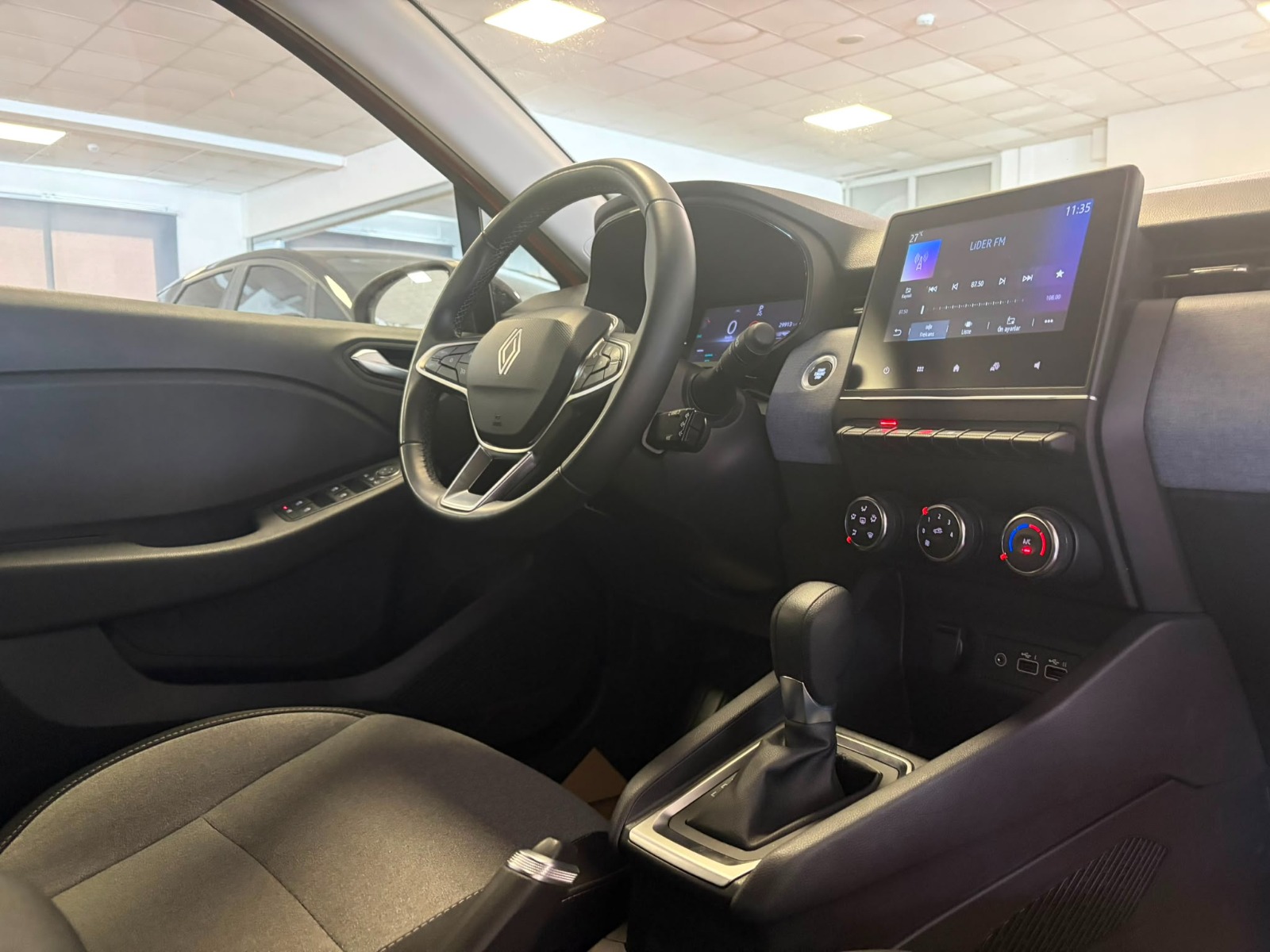 2024 Benzin Otomatik Renault Clio Turuncu Ermat Motorlu Araçlar ve Tarım Ürünleri Sanayi Ticaret A.Ş.