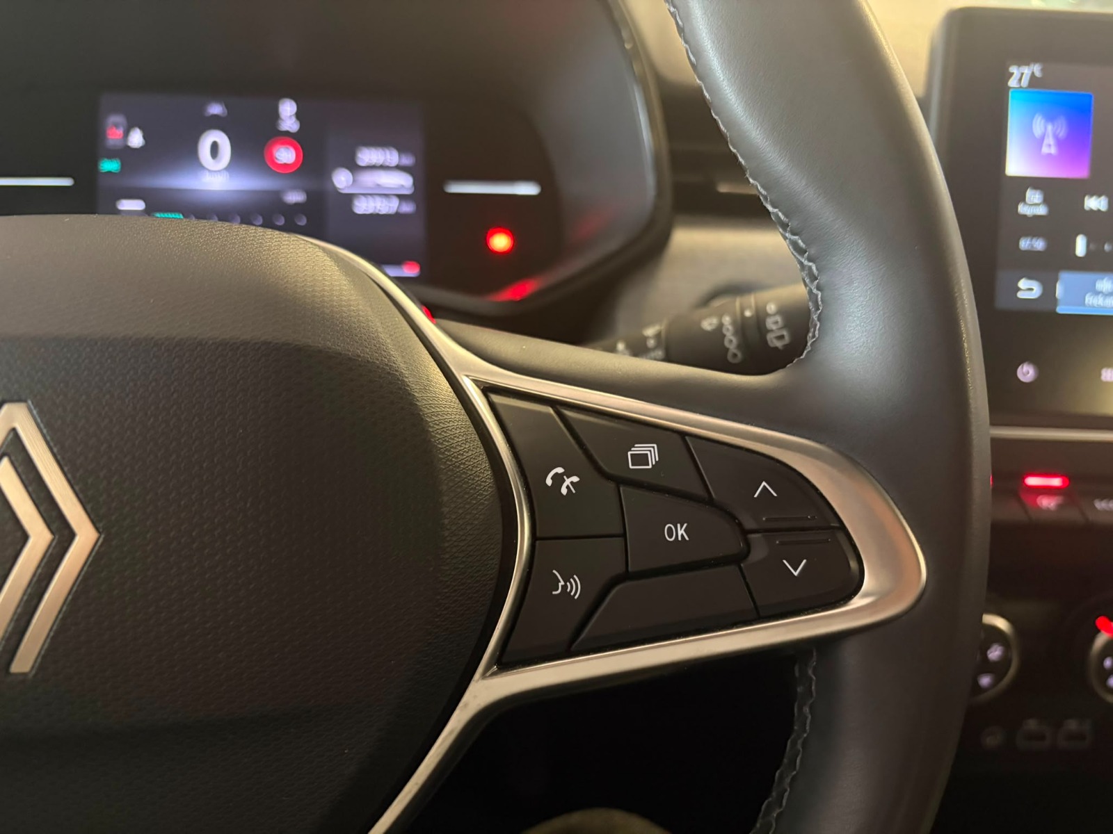 2024 Benzin Otomatik Renault Clio Turuncu Ermat Motorlu Araçlar ve Tarım Ürünleri Sanayi Ticaret A.Ş.