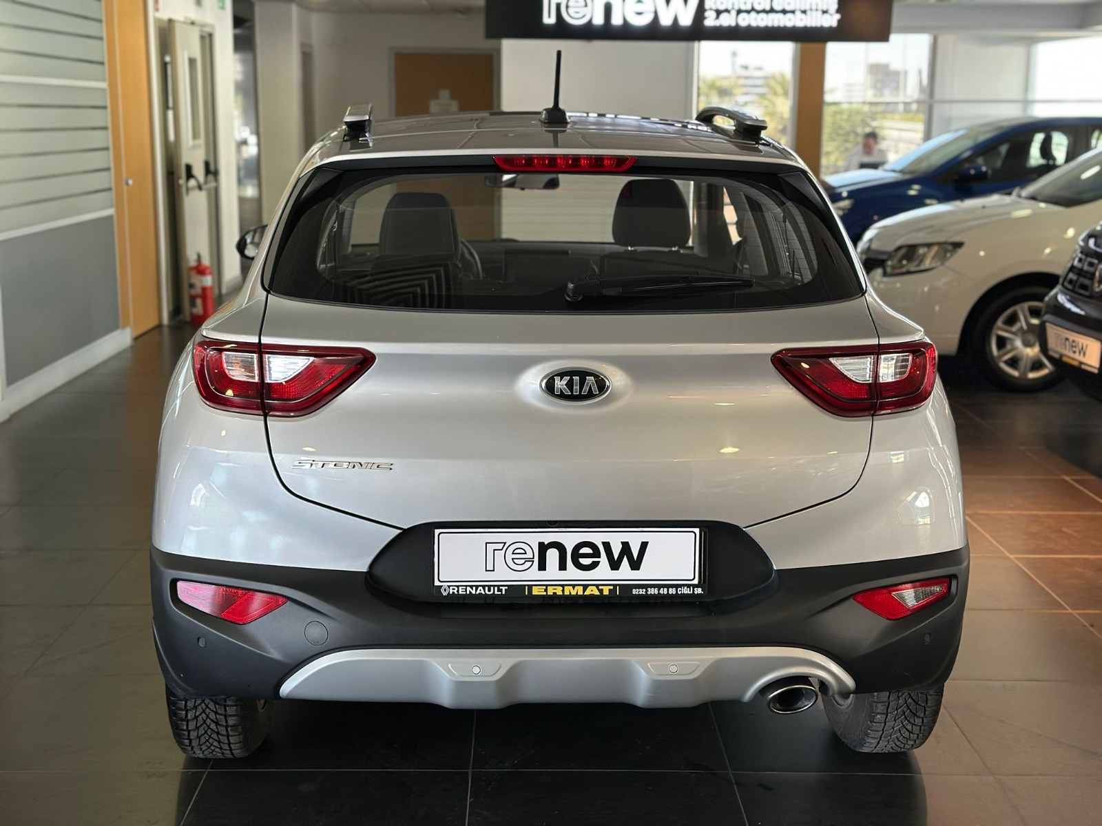 2021 Benzin Manuel Kia Stonic Gri Ermat Motorlu Araçlar ve Tarım Ürünleri Sanayi Ticaret A.Ş.
