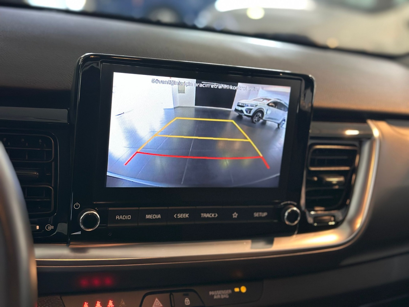 2021 Benzin Manuel Kia Stonic Gri Ermat Motorlu Araçlar ve Tarım Ürünleri Sanayi Ticaret A.Ş.