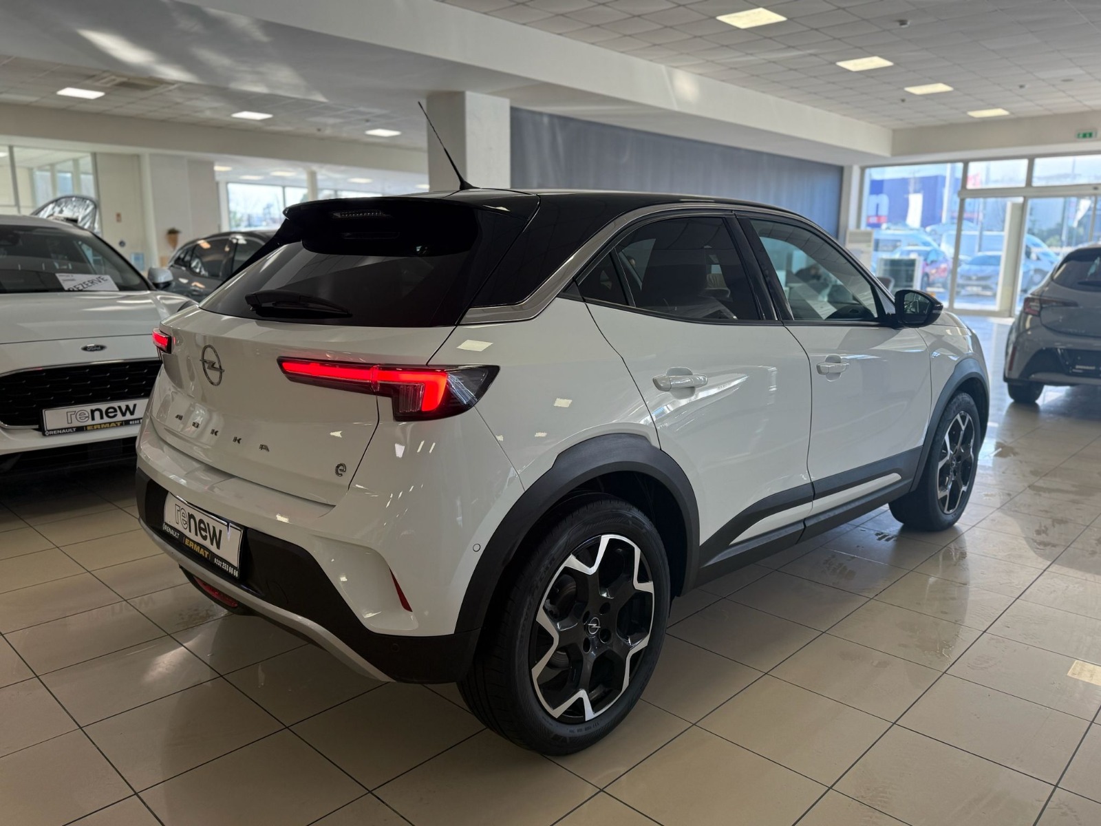 2023 Elektrik Otomatik Opel Mokka-e Beyaz Ermat Motorlu Araçlar ve Tarım Ürünleri Sanayi Ticaret A.Ş.