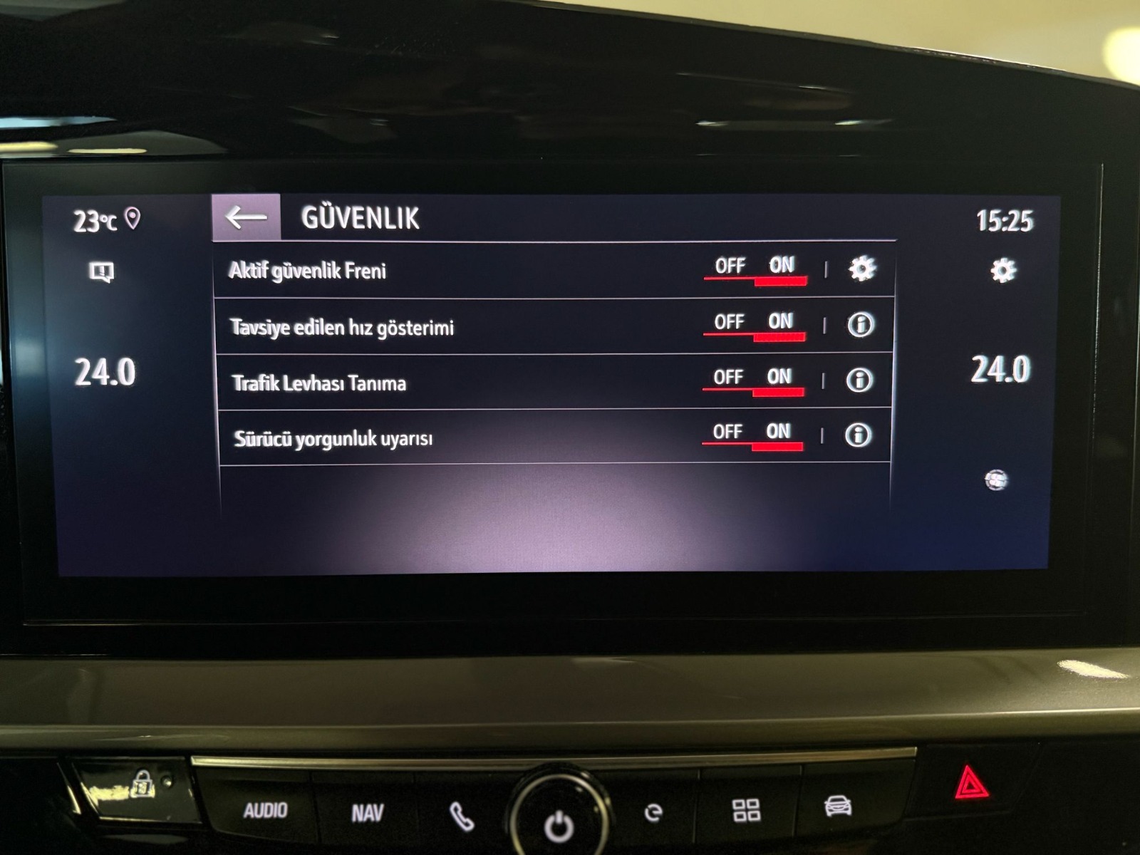 2023 Elektrik Otomatik Opel Mokka-e Beyaz Ermat Motorlu Araçlar ve Tarım Ürünleri Sanayi Ticaret A.Ş.